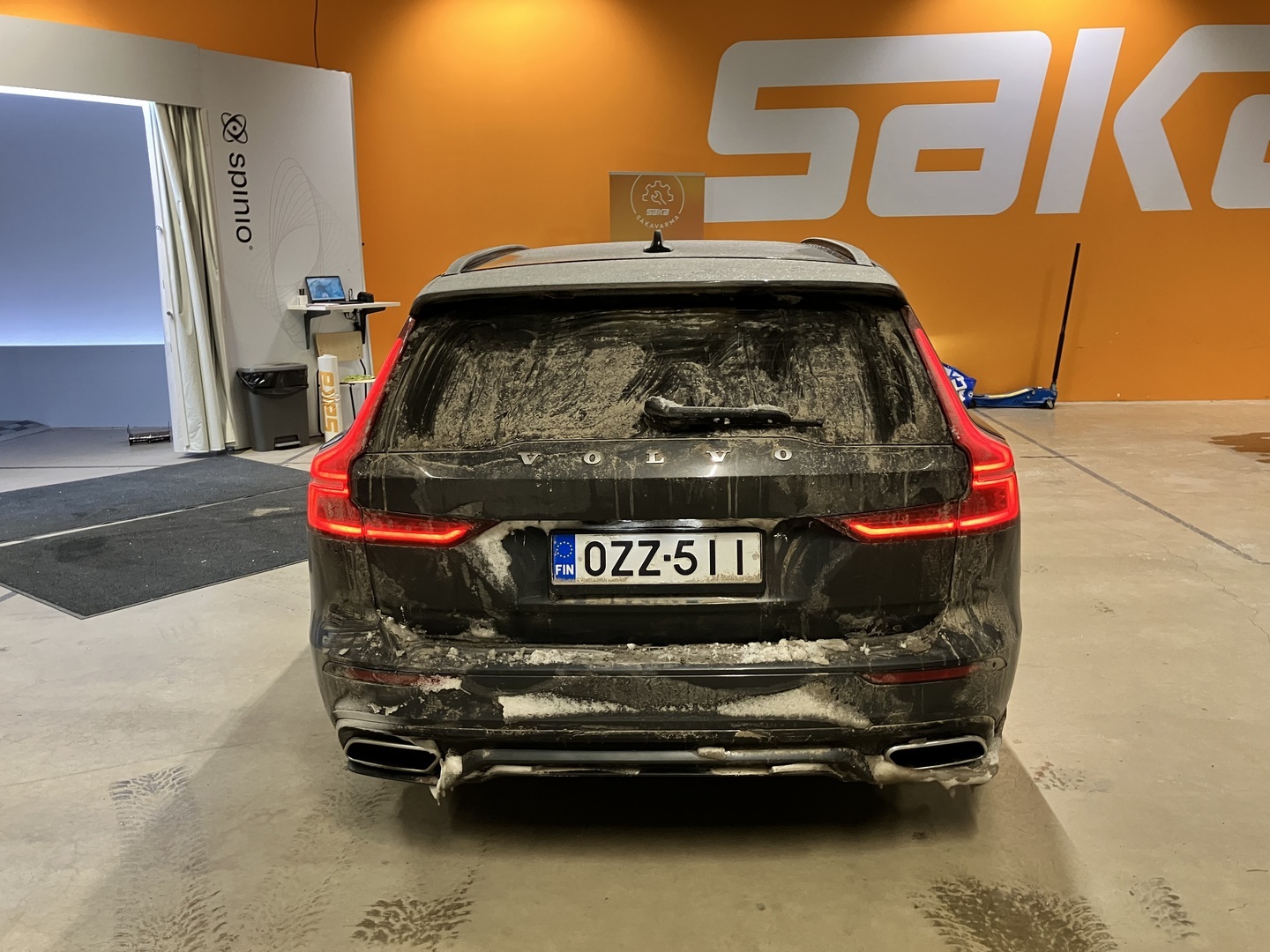 VOLVO V60 2020