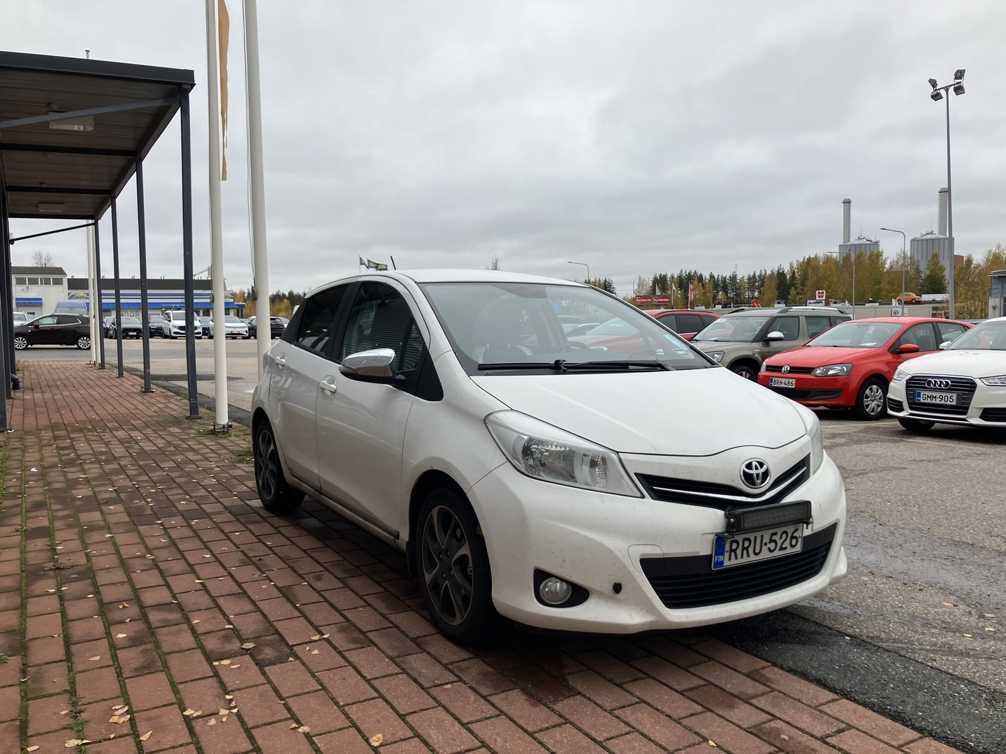 TOYOTA Yaris 2014