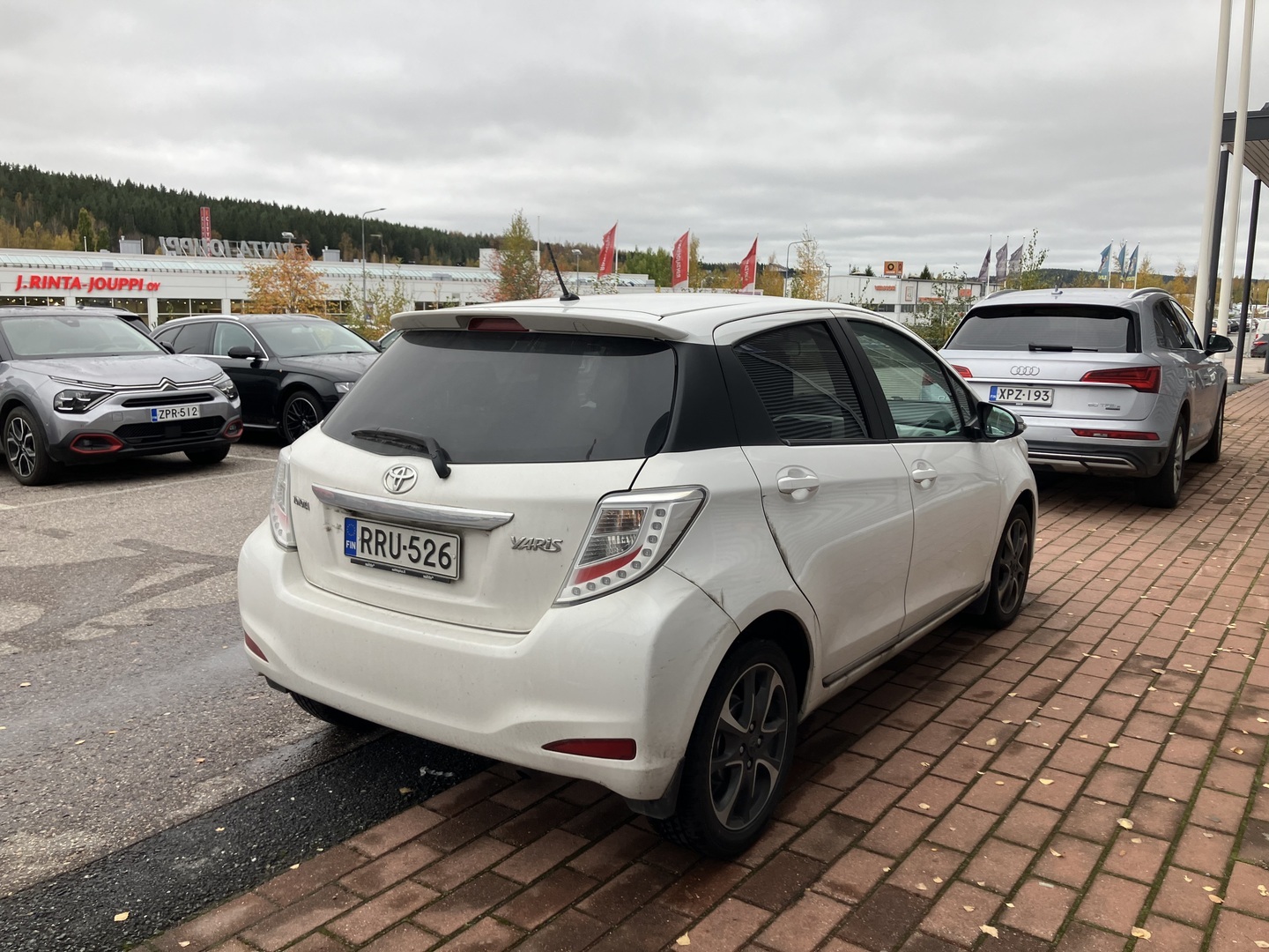 TOYOTA Yaris 2014