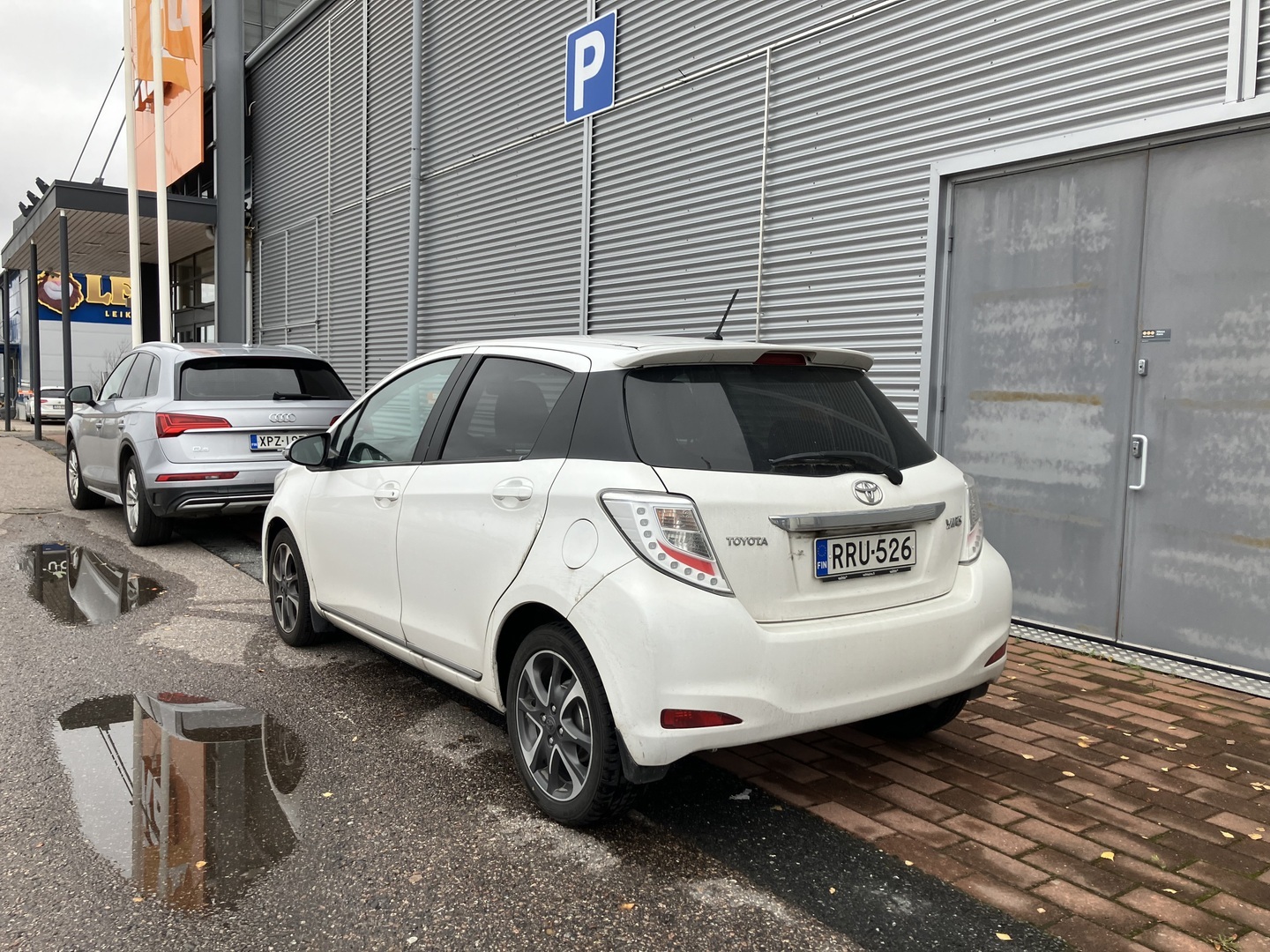 TOYOTA Yaris 2014