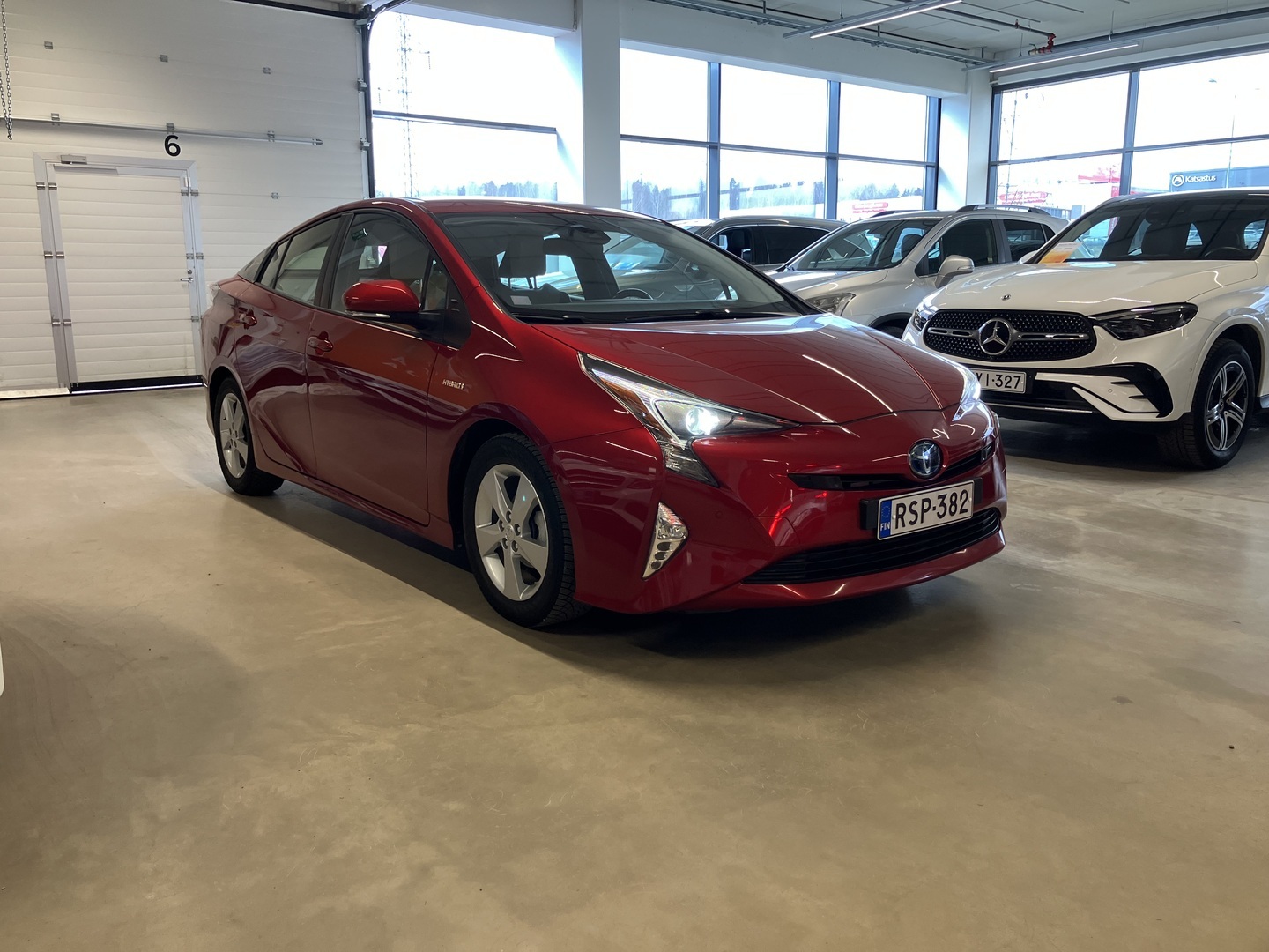 TOYOTA Prius 2016