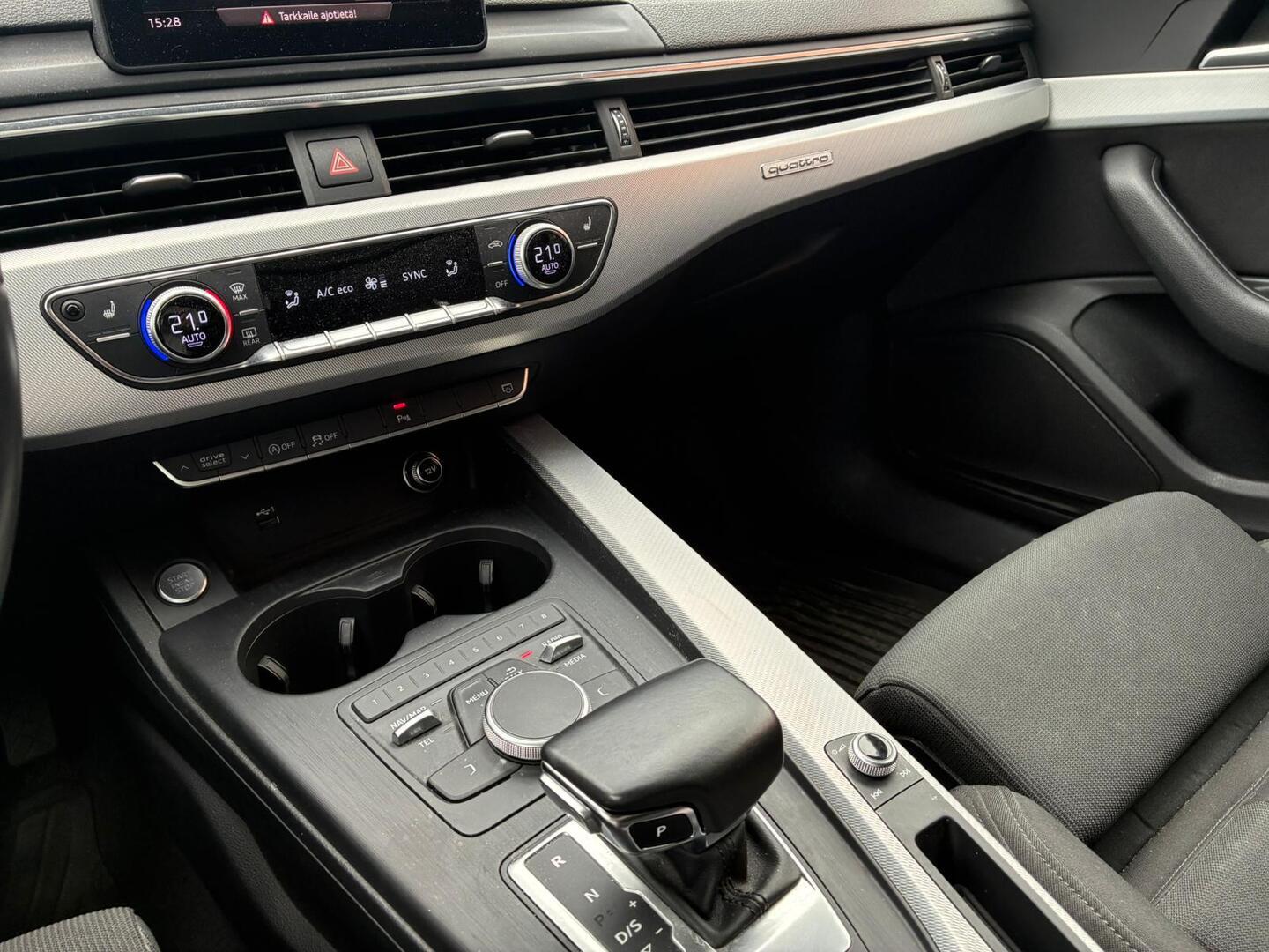 AUDI A4 2018