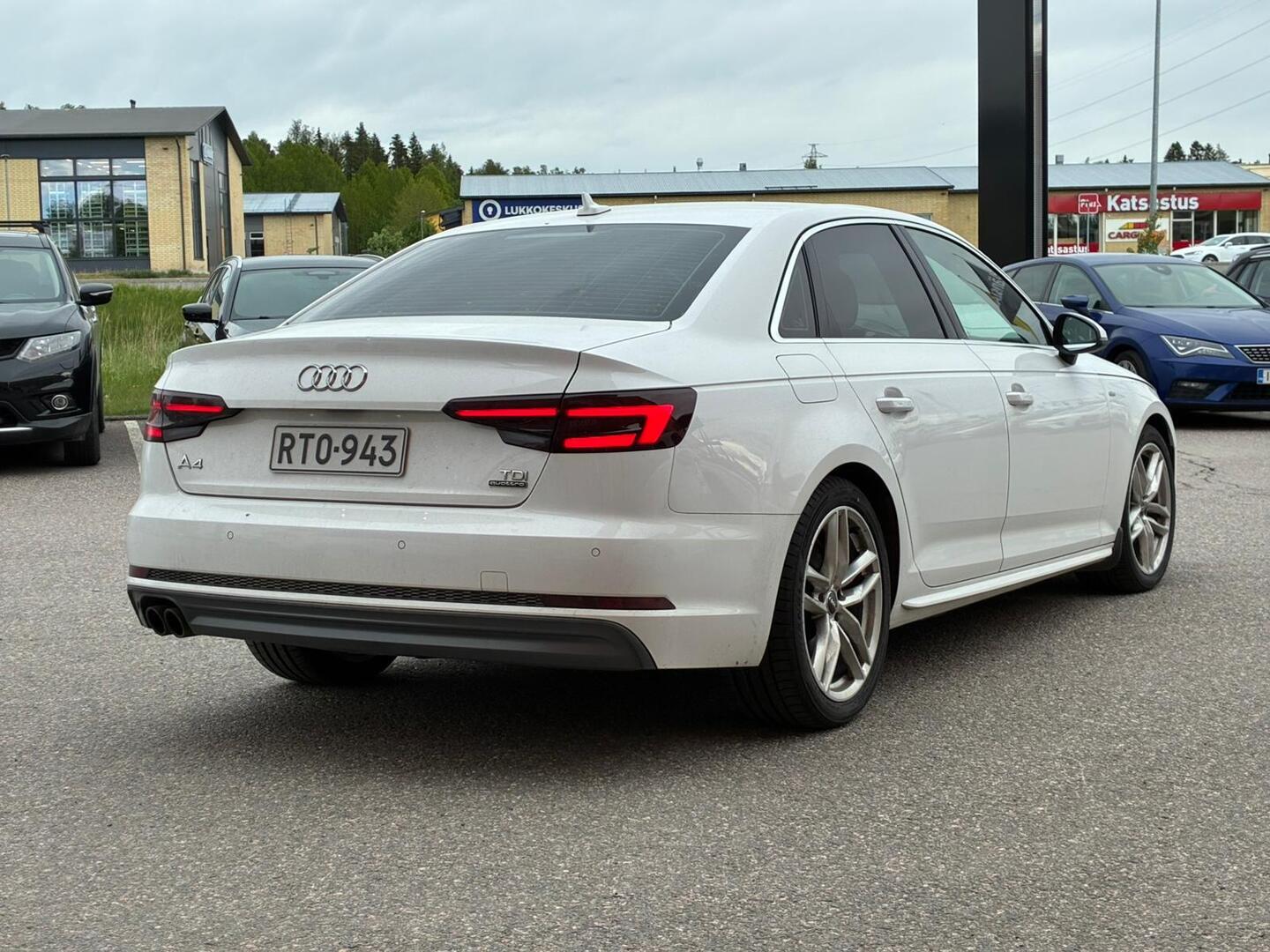 AUDI A4 2018