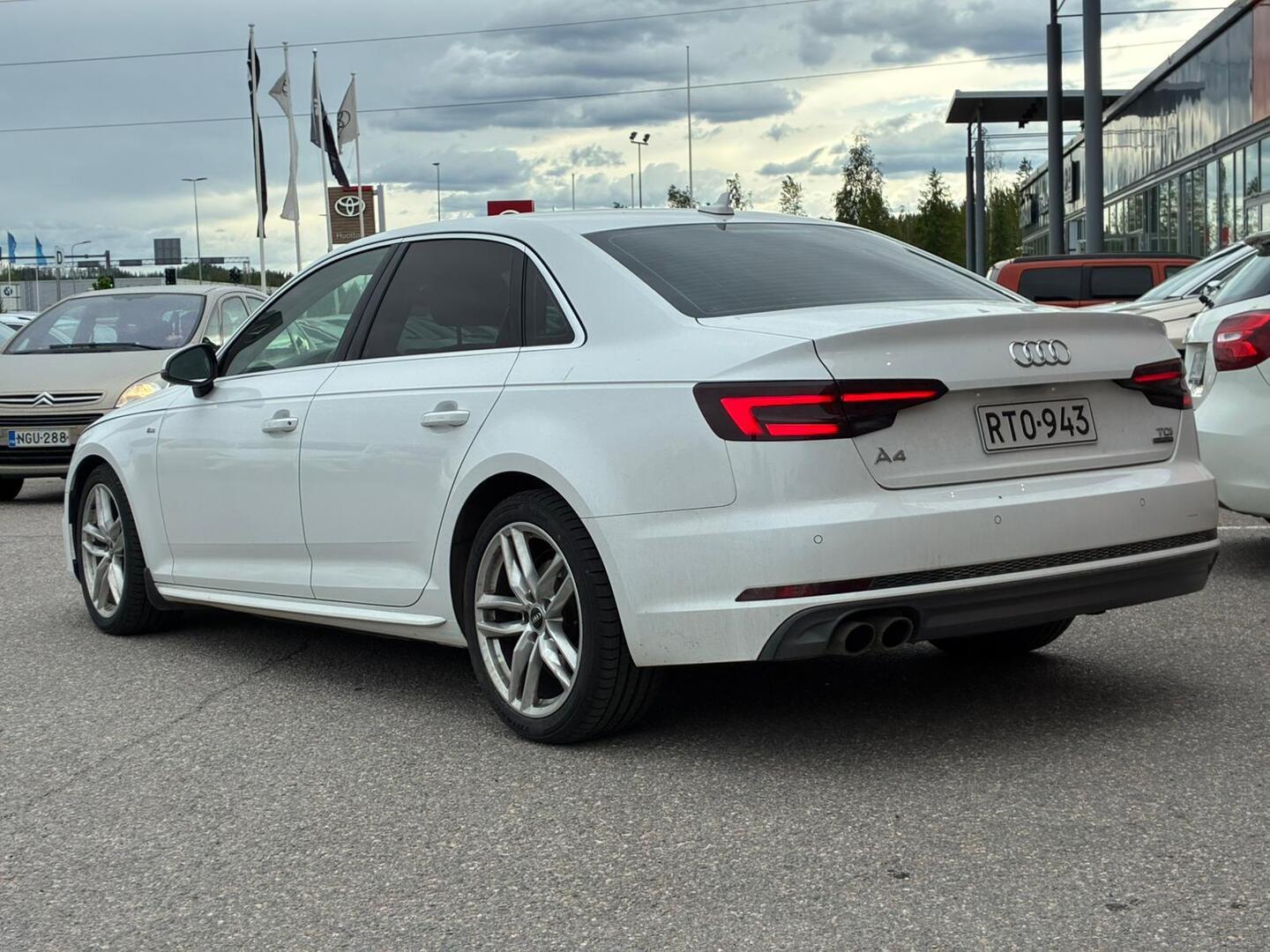 AUDI A4 2018