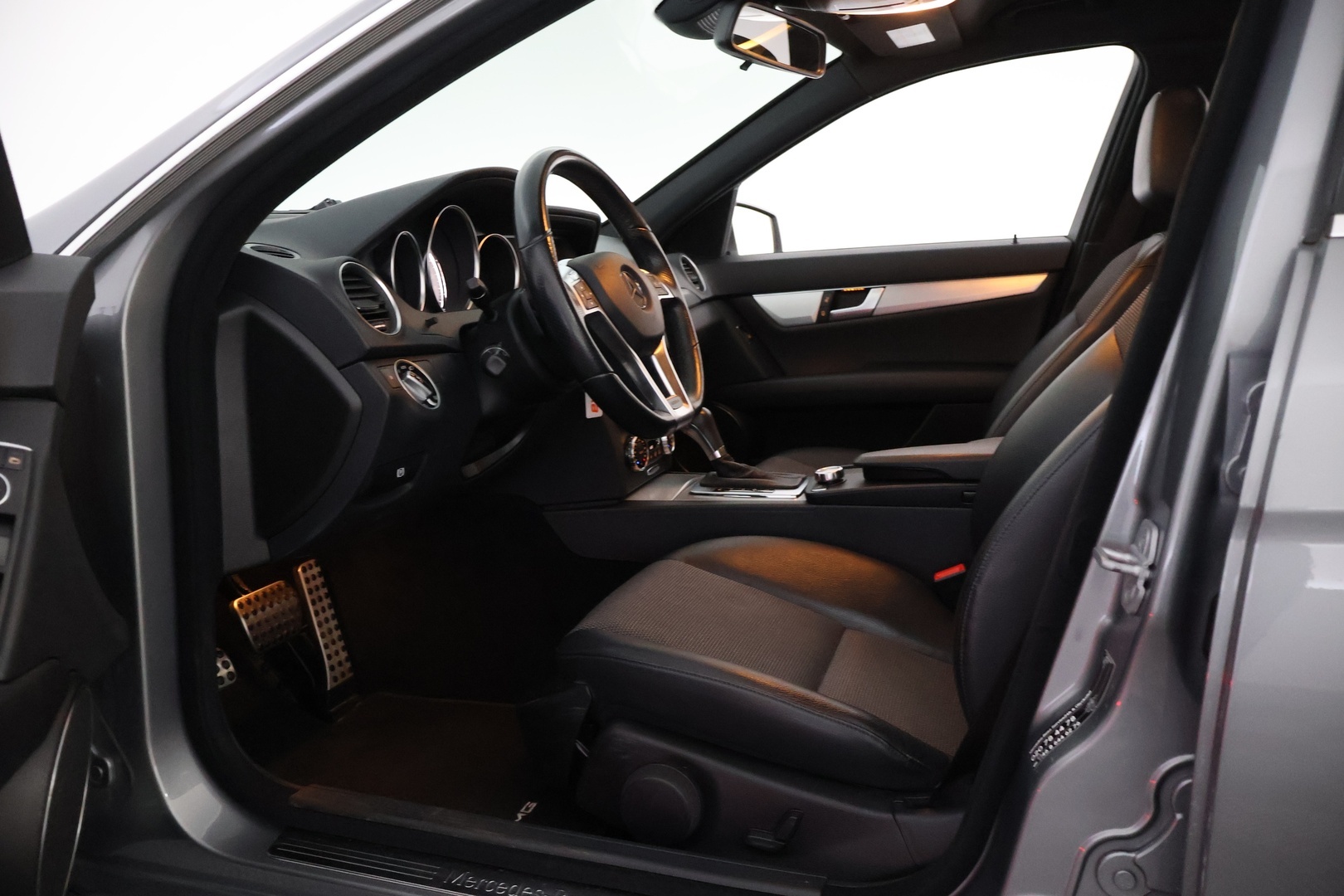 MERCEDES-BENZ C 2012