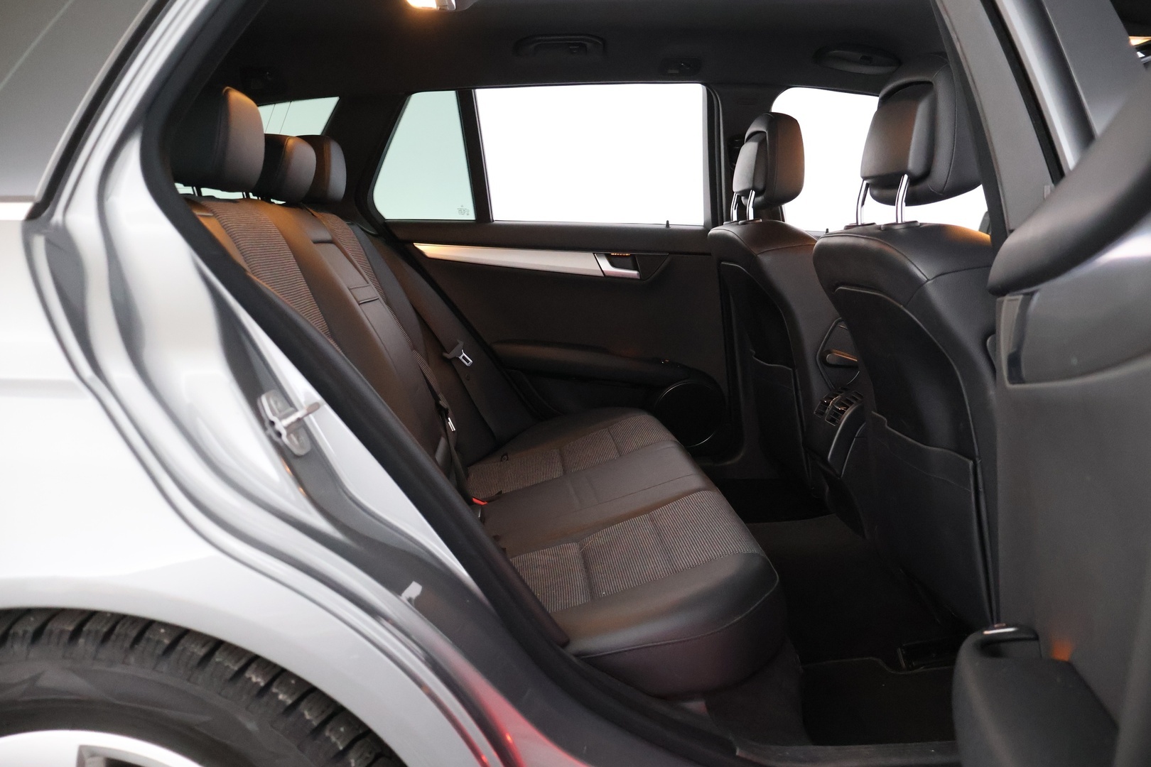 MERCEDES-BENZ C 2012