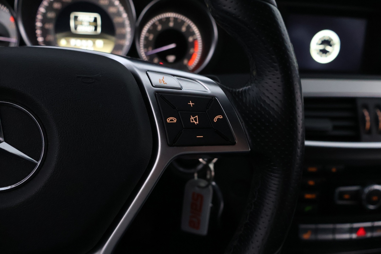 MERCEDES-BENZ C 2012