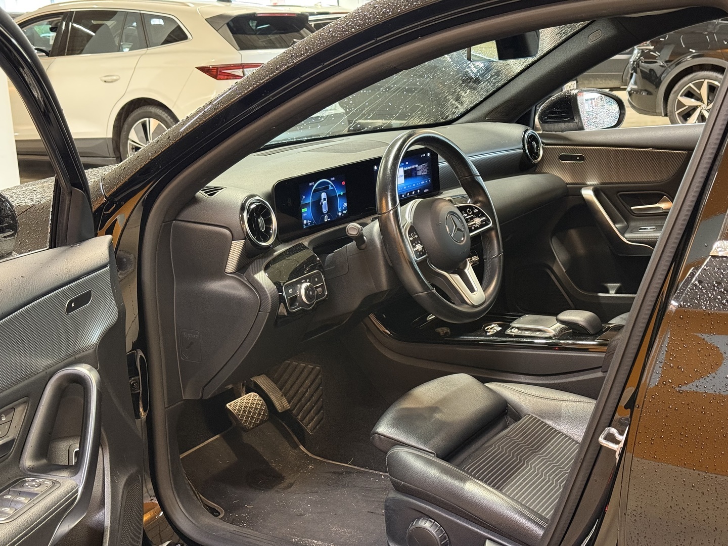 MERCEDES-BENZ A 2021