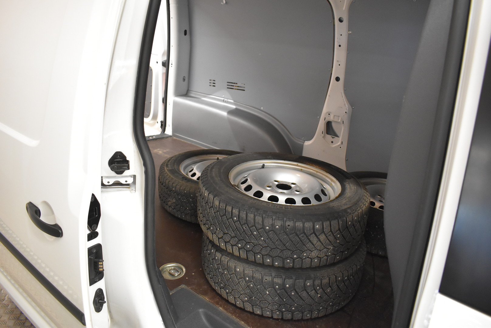 VOLKSWAGEN Caddy Maxi 2014