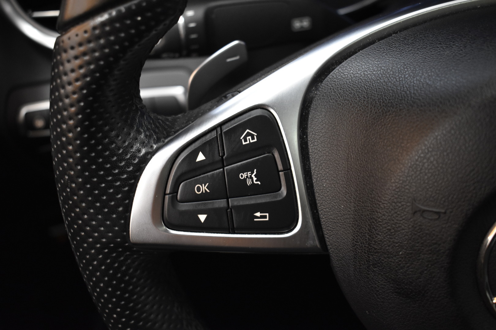 MERCEDES-BENZ GLC 2018