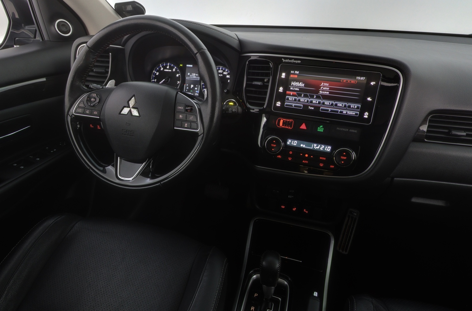 MITSUBISHI Outlander 2018