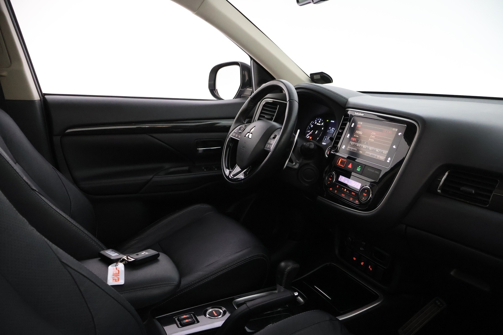 MITSUBISHI Outlander 2018