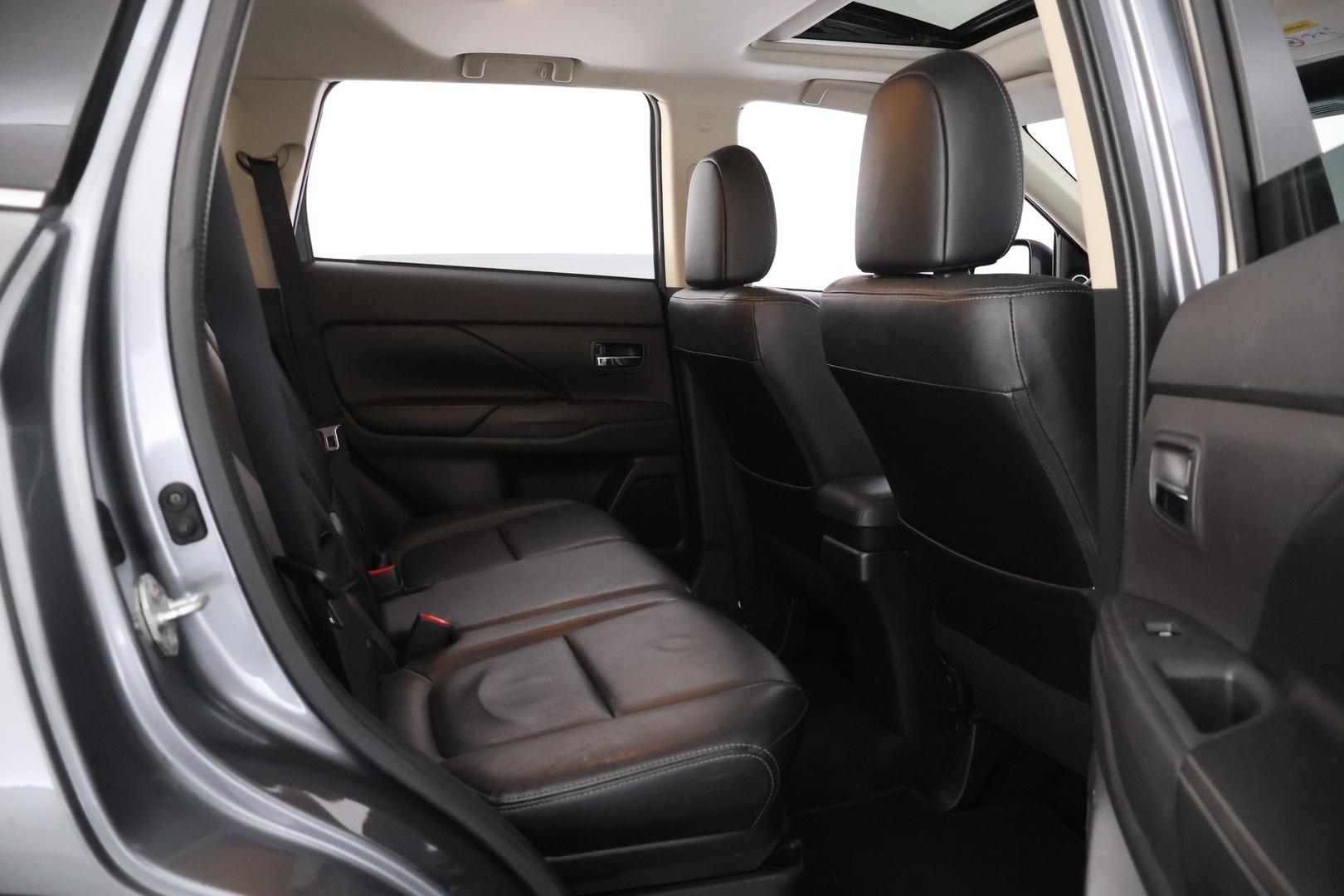 MITSUBISHI Outlander 2018