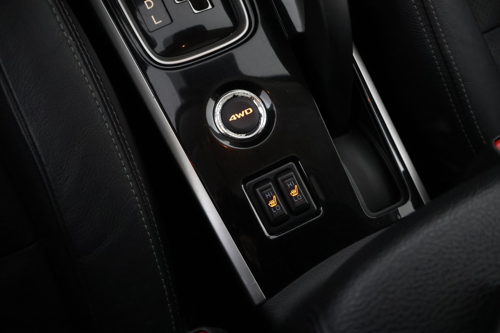 MITSUBISHI Outlander 2018