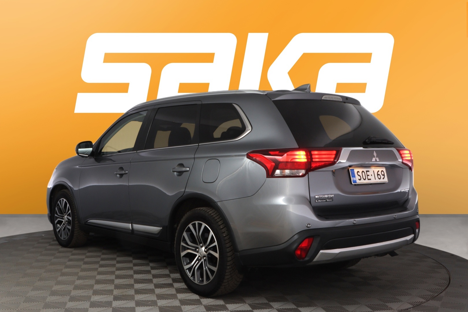 MITSUBISHI Outlander 2018