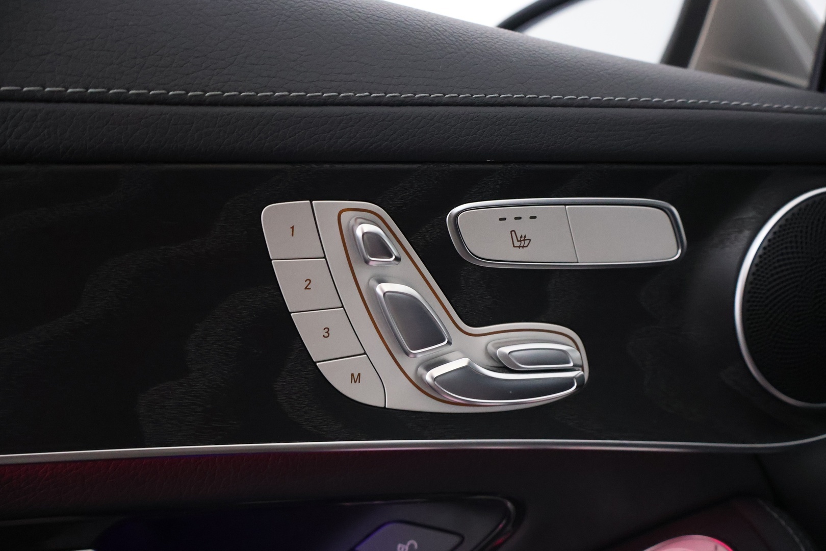 MERCEDES-BENZ GLC 2022