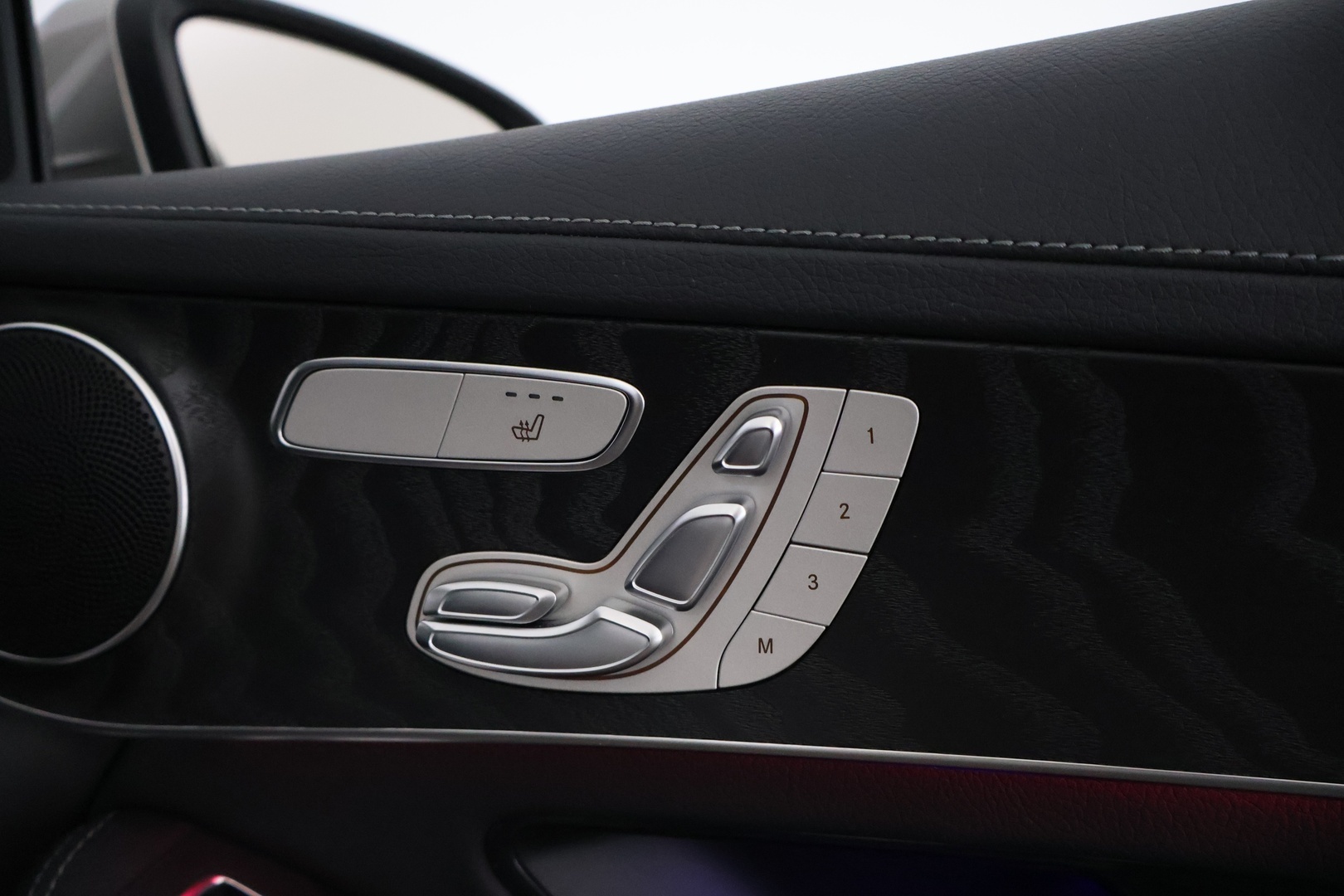 MERCEDES-BENZ GLC 2022