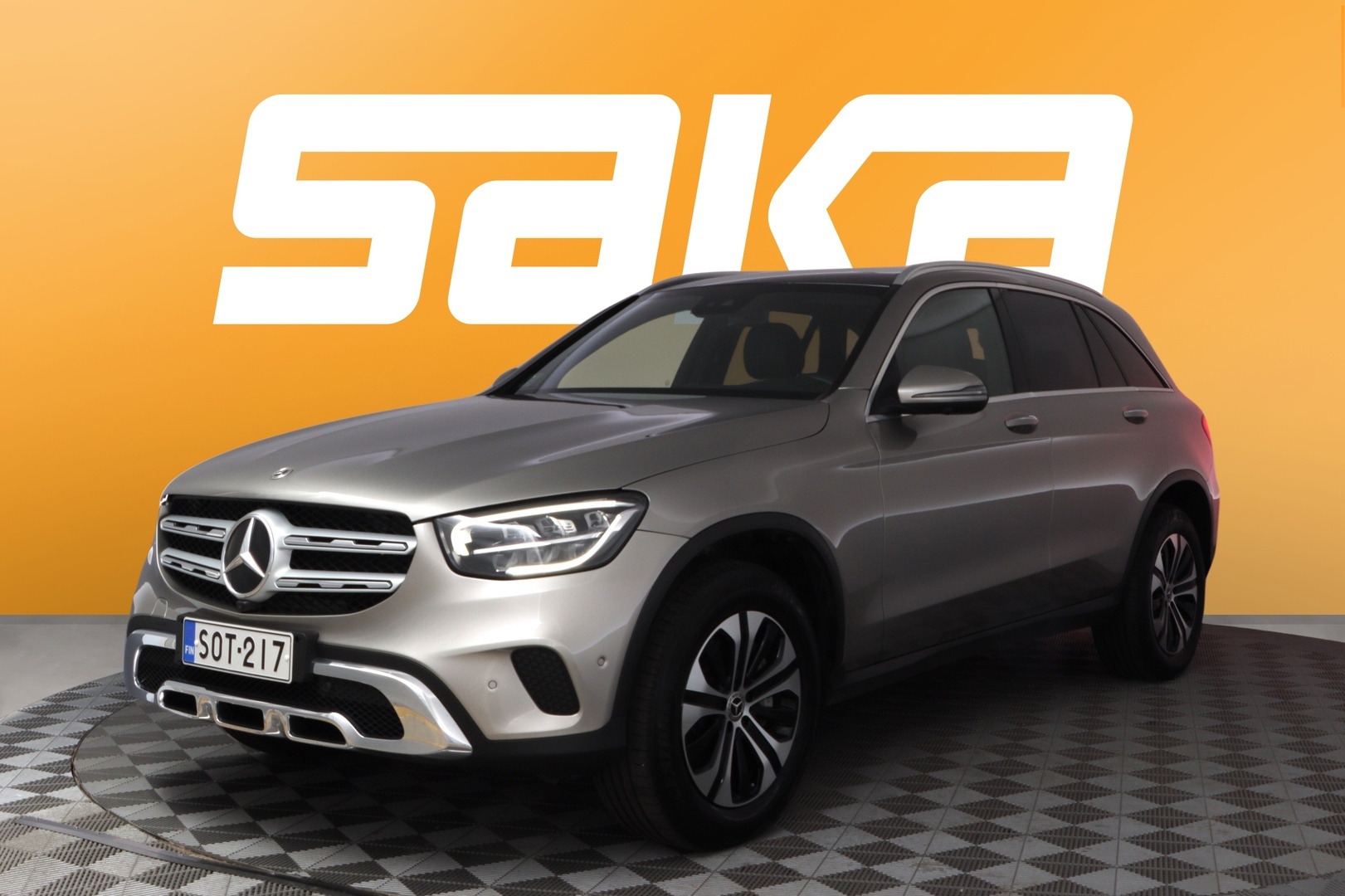 MERCEDES-BENZ GLC 2022