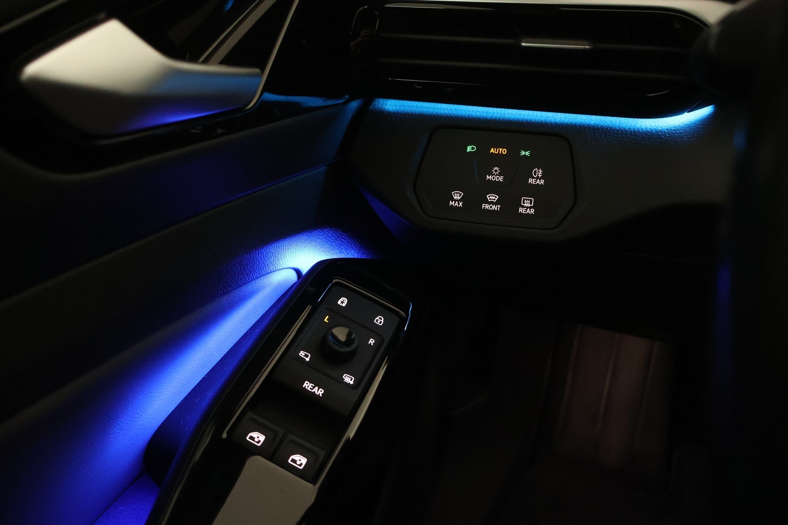 VOLKSWAGEN ID.4 2023