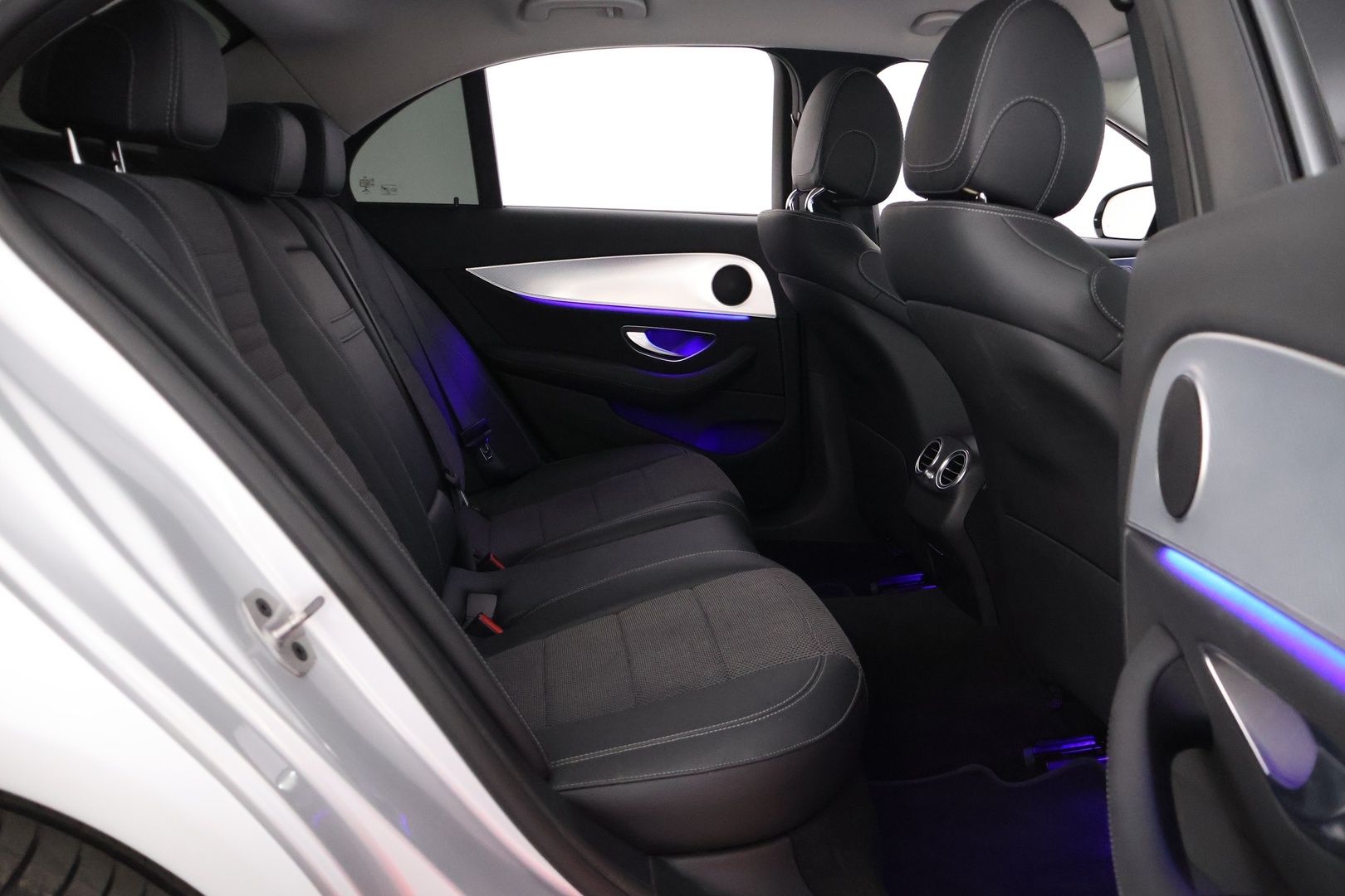 MERCEDES-BENZ E 2020