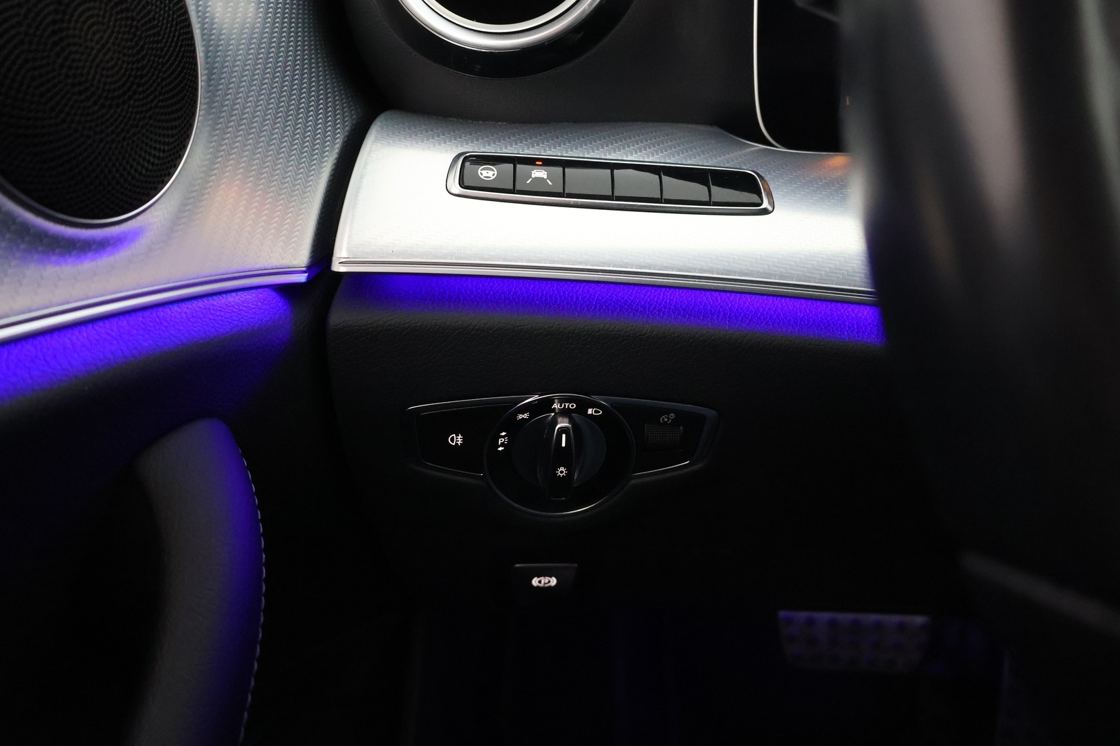 MERCEDES-BENZ E 2020