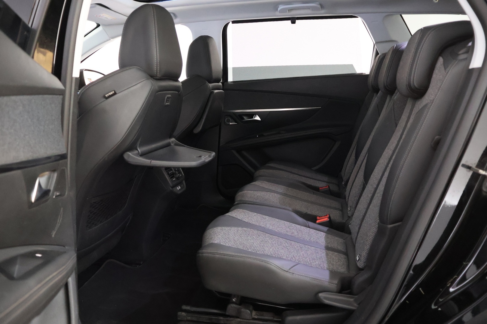 PEUGEOT 5008 2019