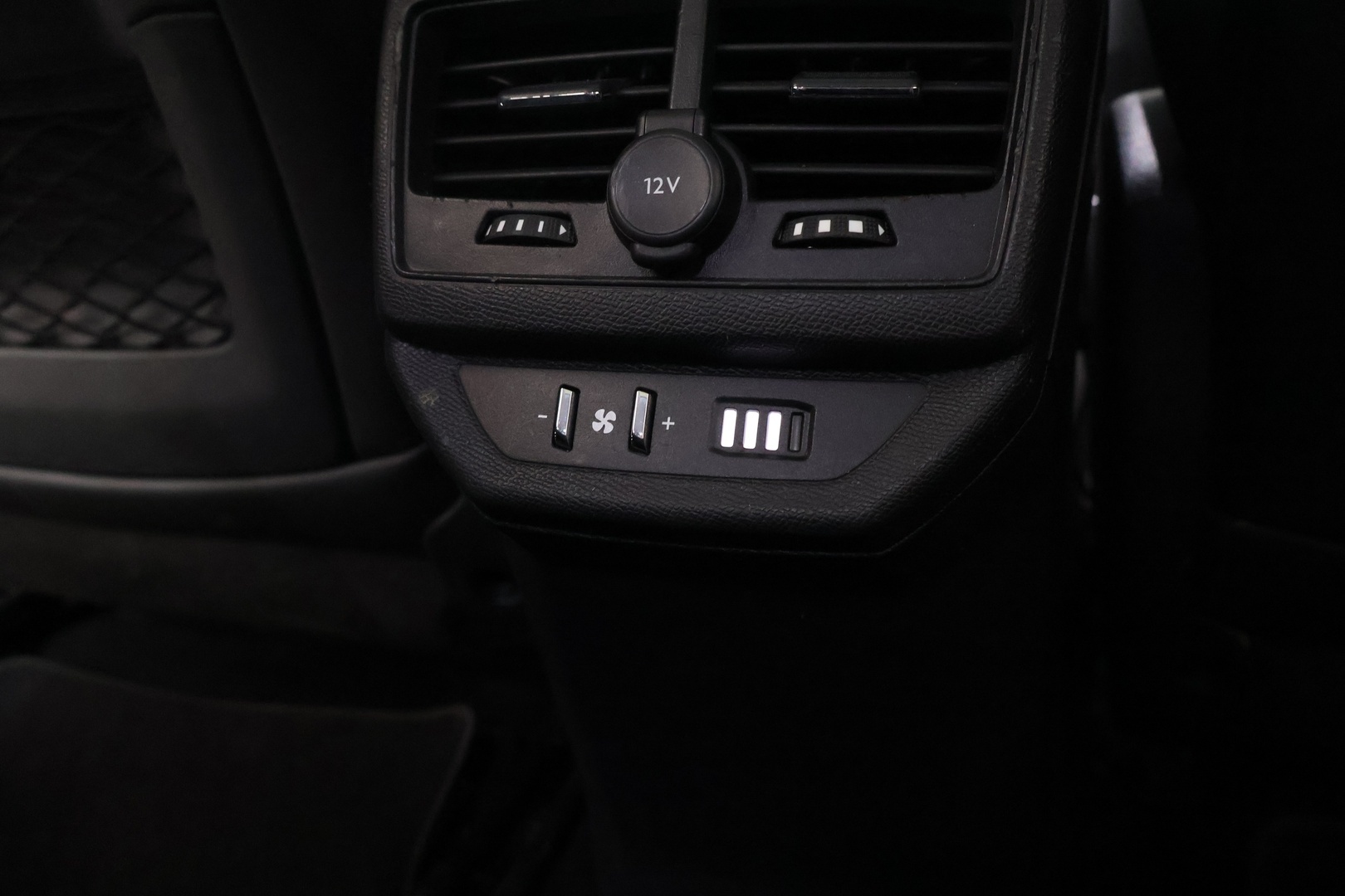 PEUGEOT 5008 2019