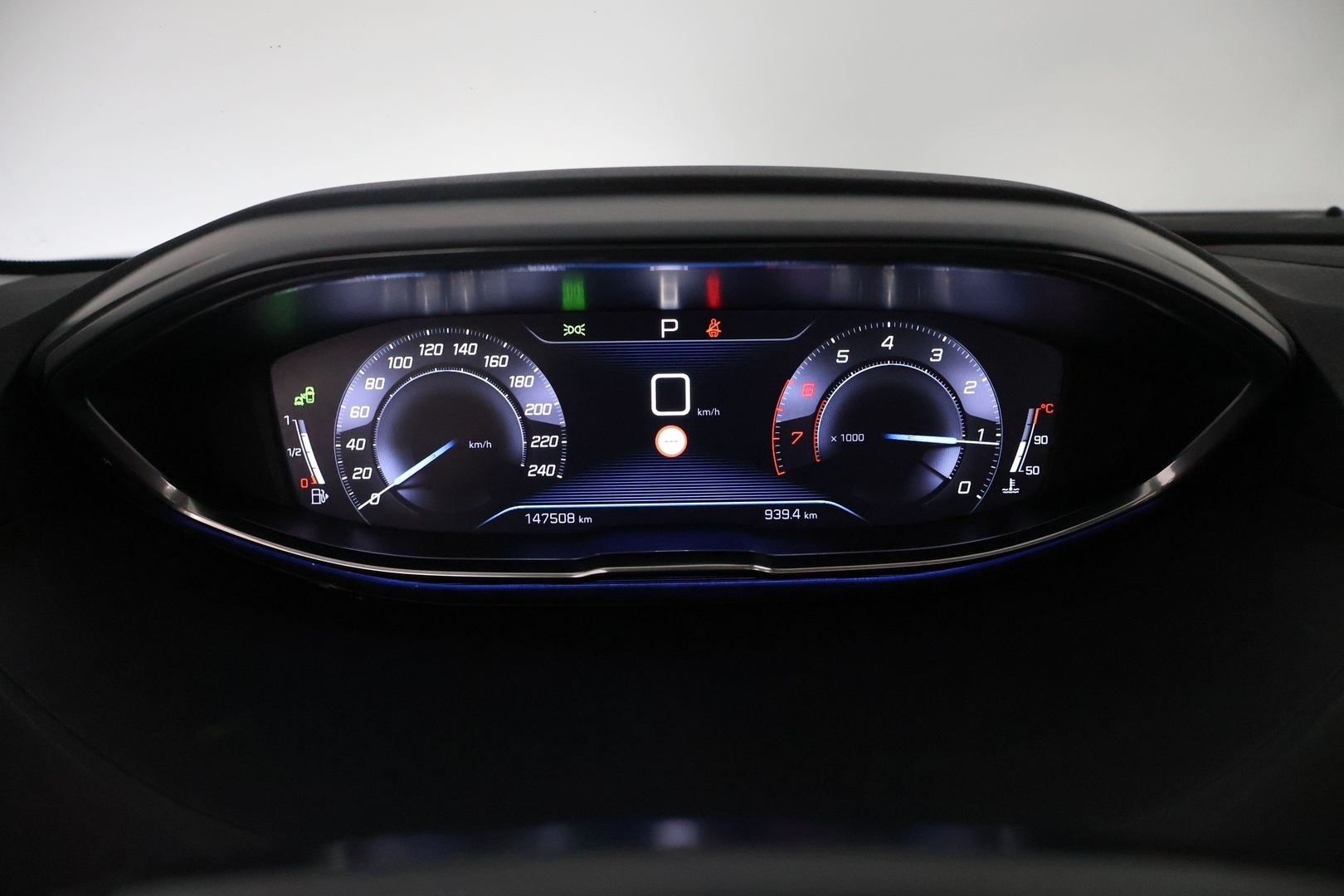PEUGEOT 5008 2019