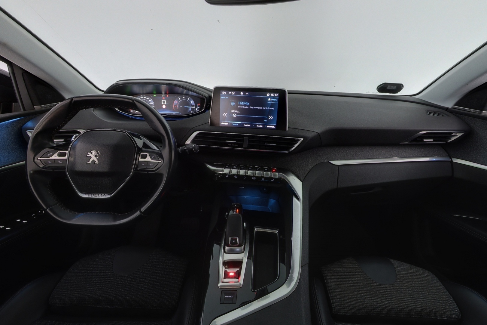 PEUGEOT 5008 2019