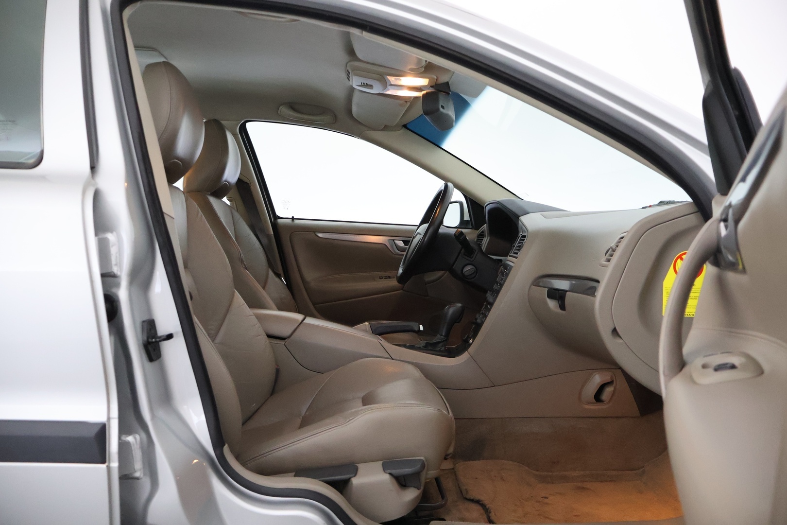 VOLVO S60 2004