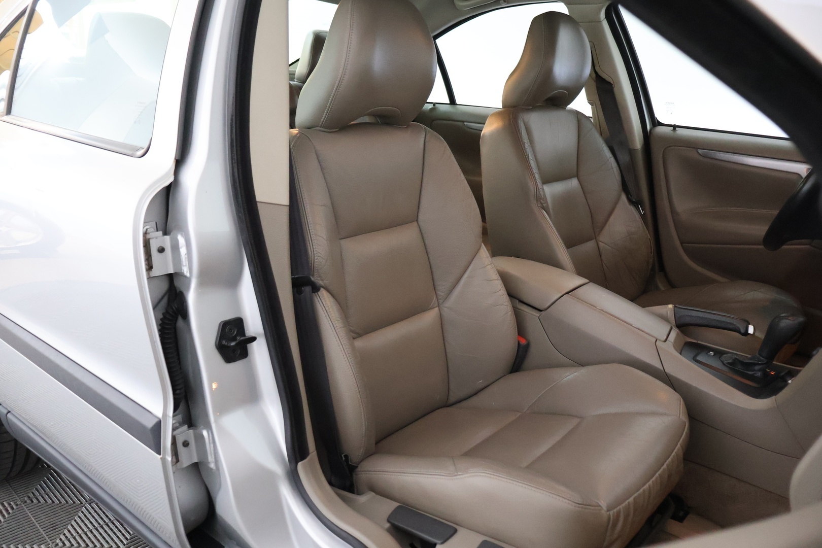 VOLVO S60 2004
