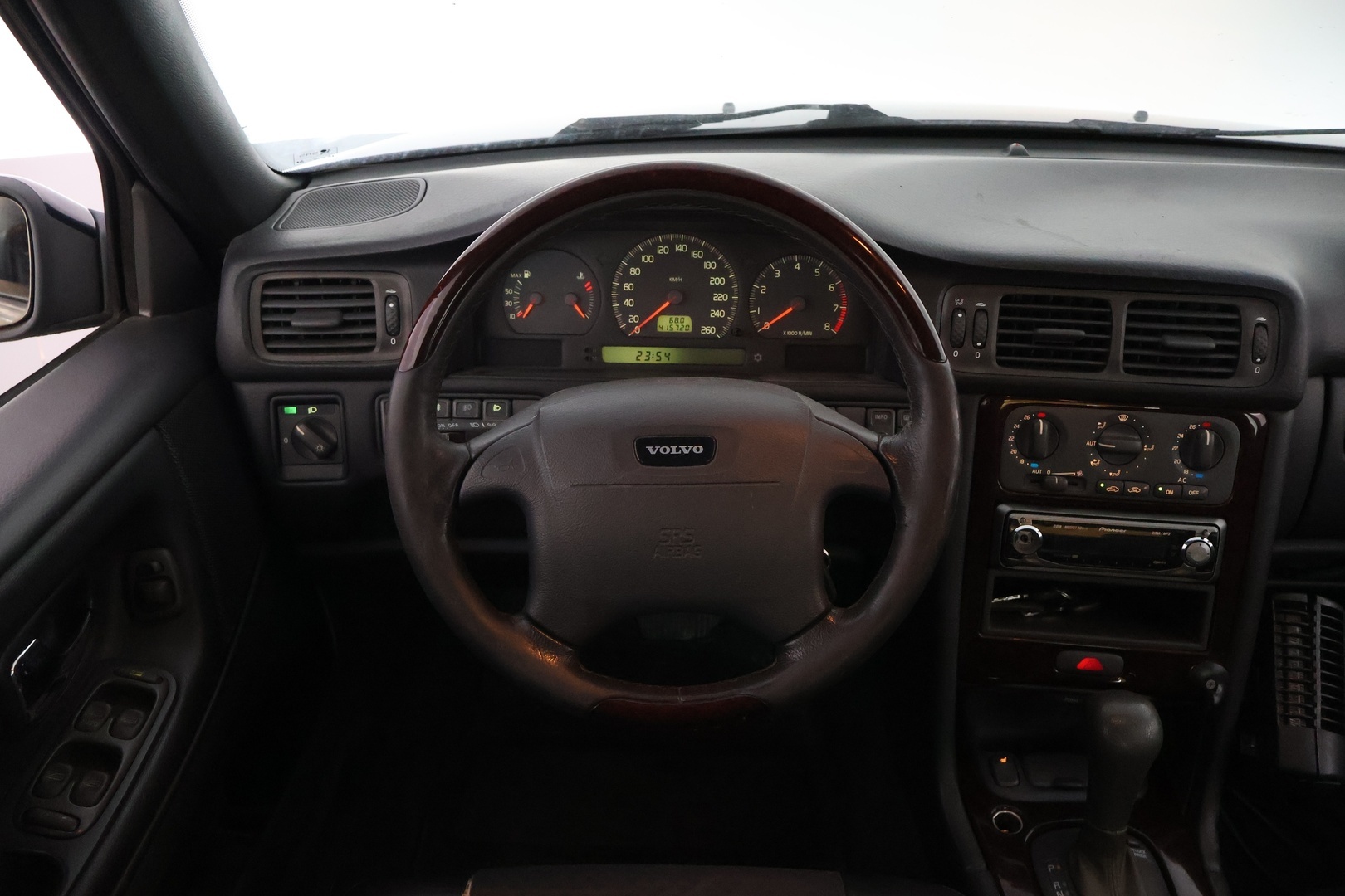 VOLVO S70 2000
