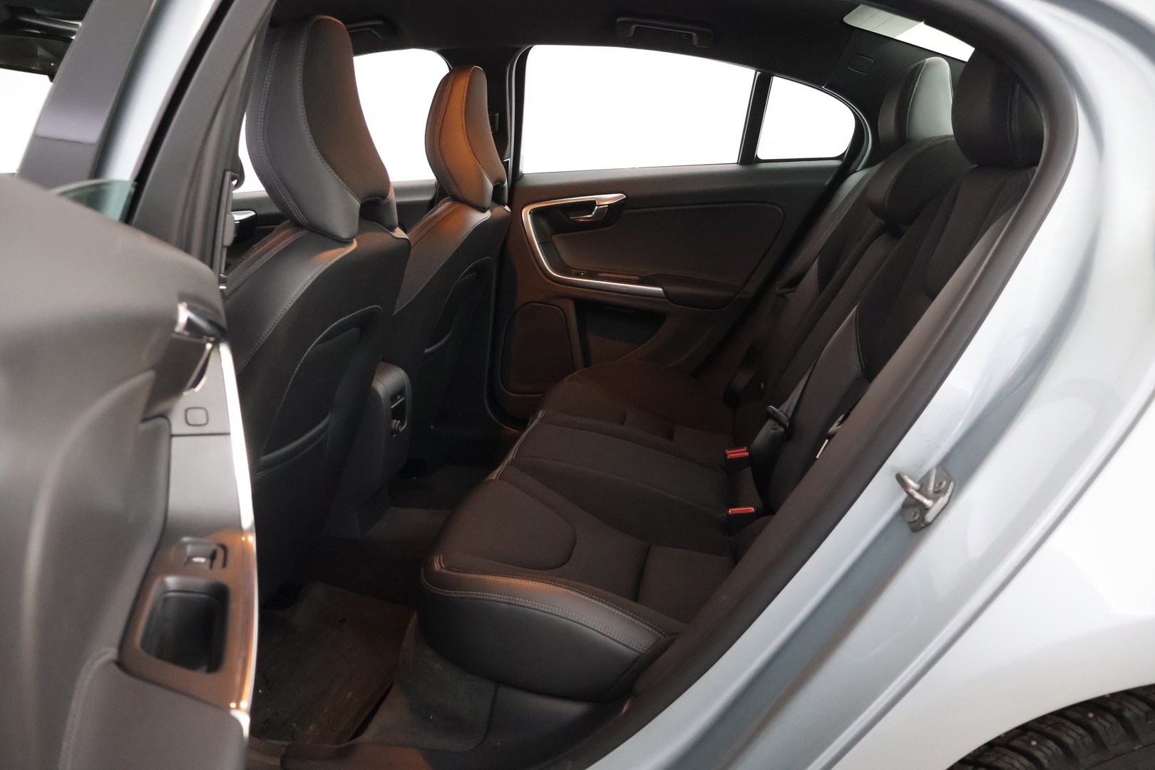 VOLVO S60 2015