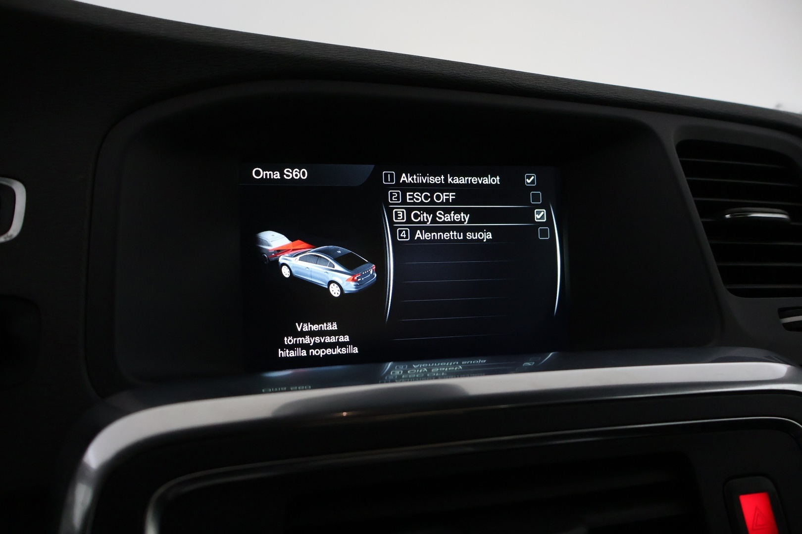 VOLVO S60 2015