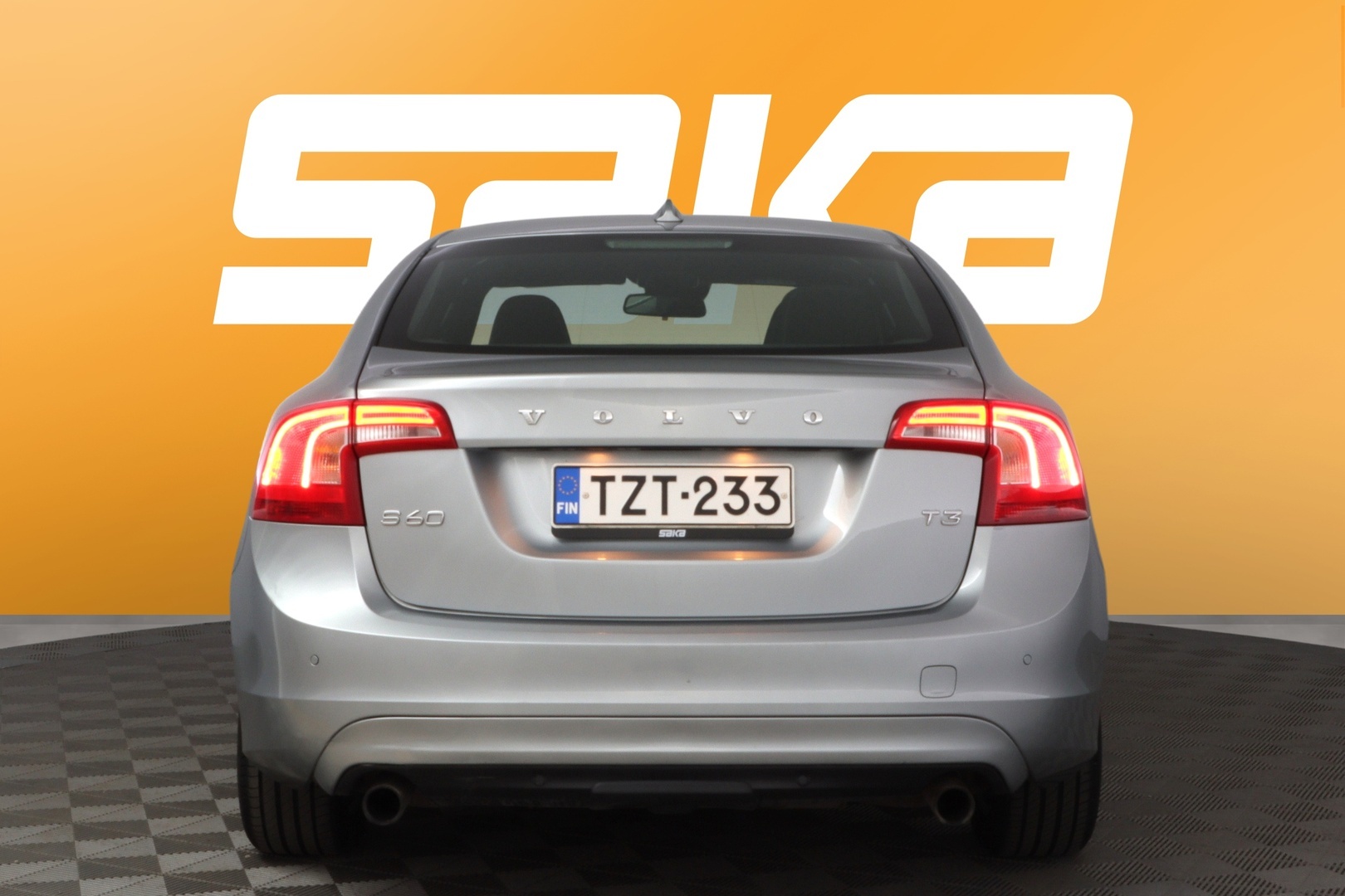 VOLVO S60 2015