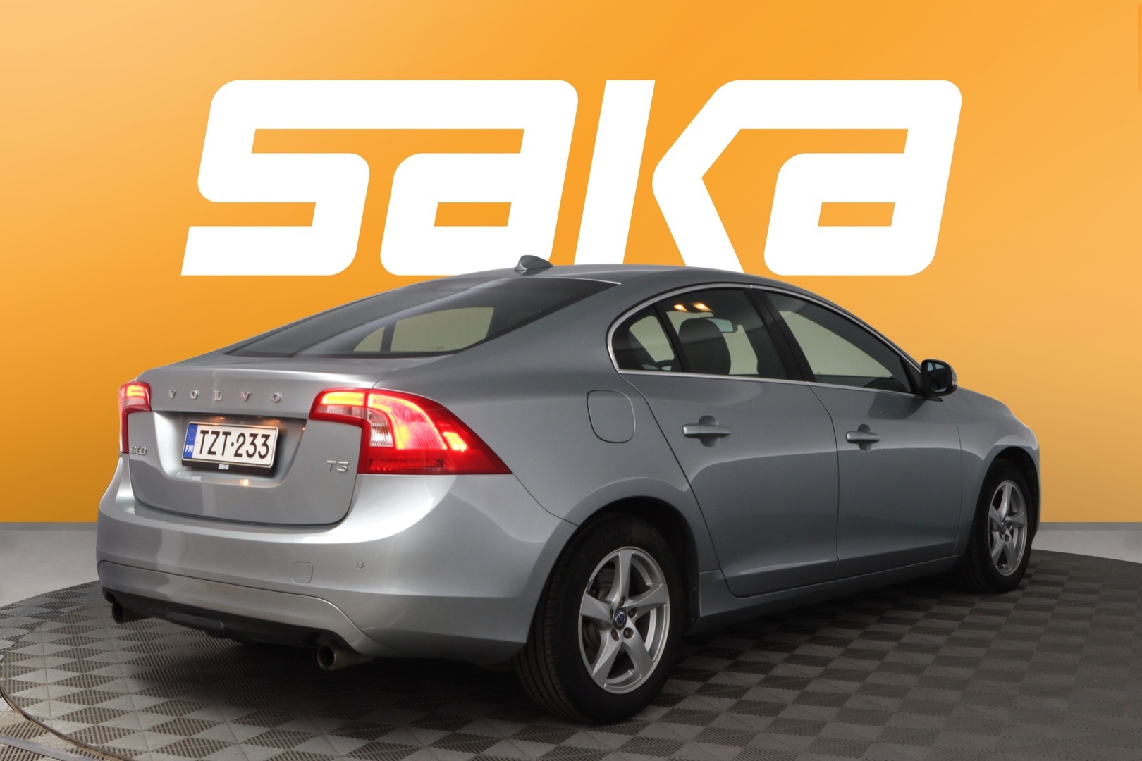 VOLVO S60 2015