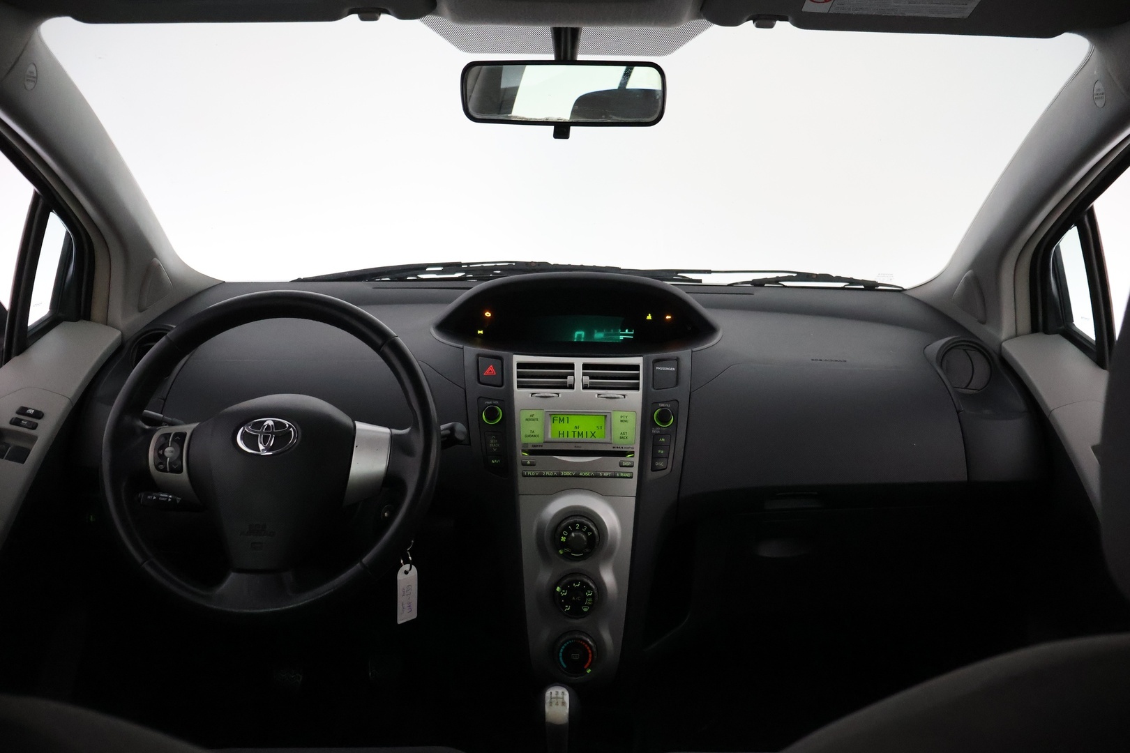 TOYOTA Yaris 2008