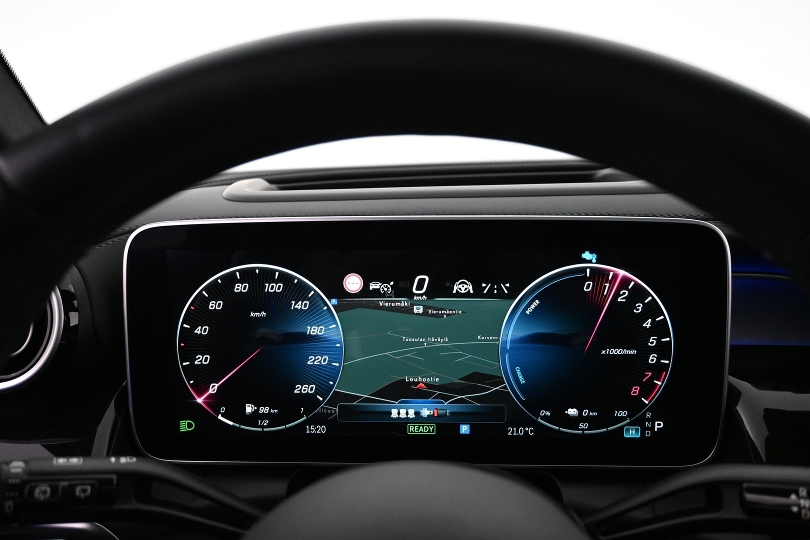 MERCEDES-BENZ GLC 2024