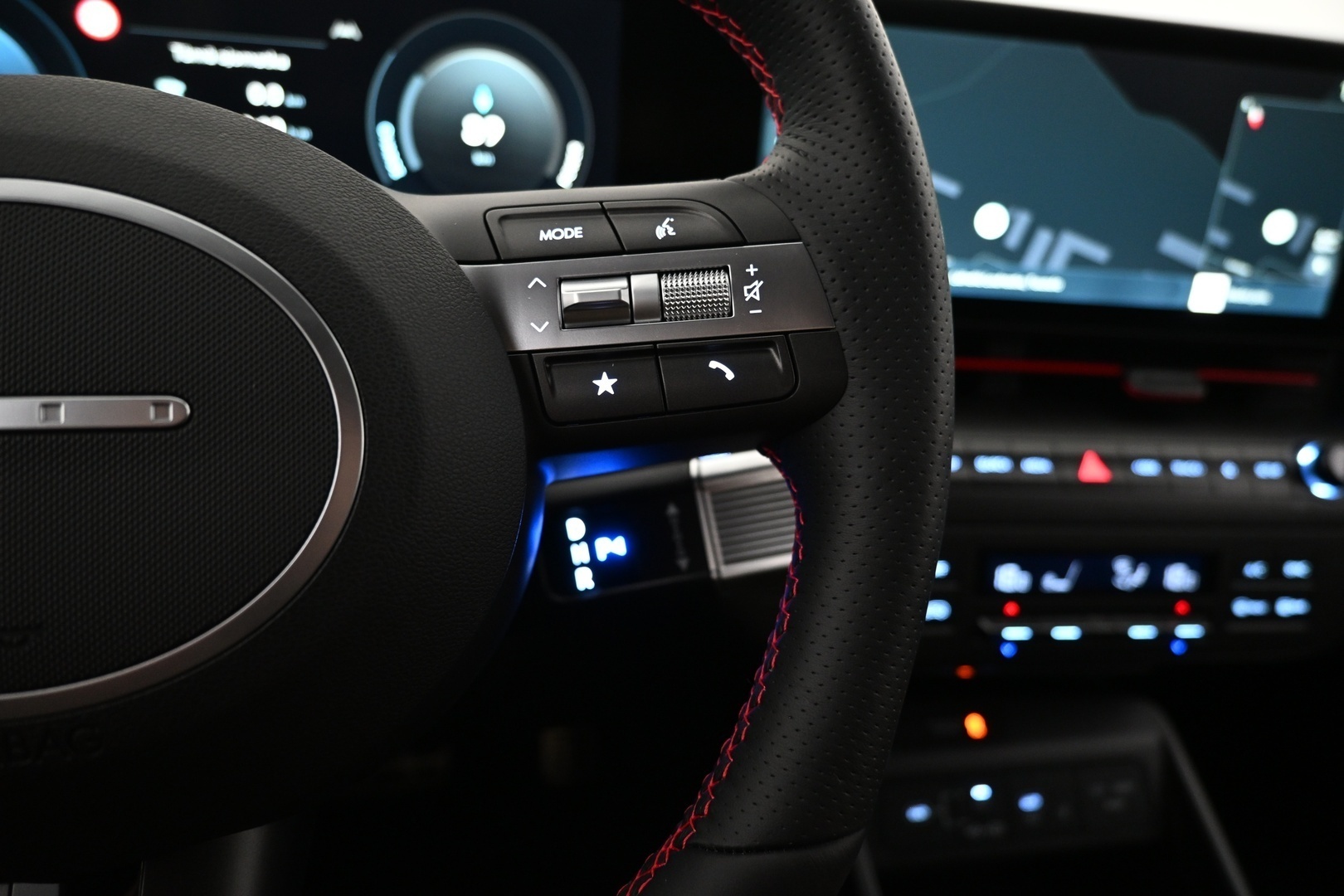 HYUNDAI KONA Electric 2025