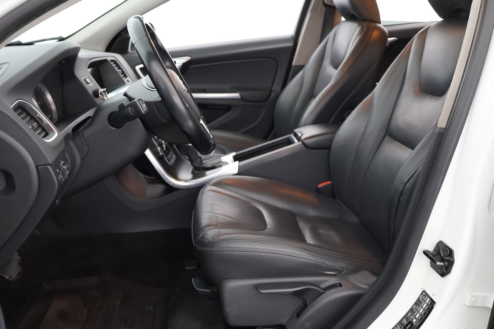 VOLVO V60 2013