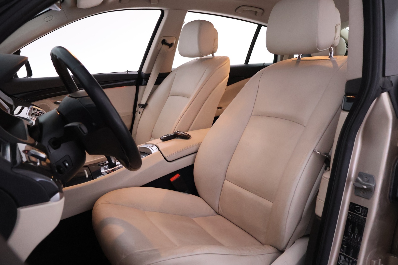 BMW 530 GRAN TURISMO 2013