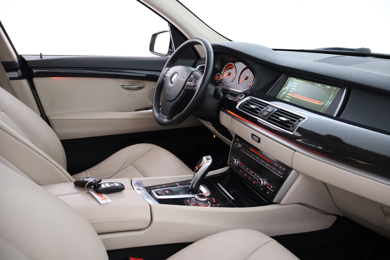 BMW 530 GRAN TURISMO 2013