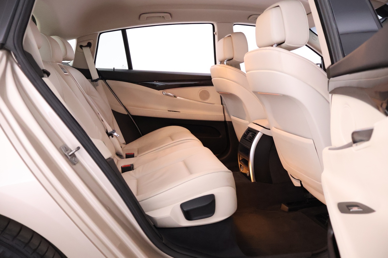 BMW 530 GRAN TURISMO 2013