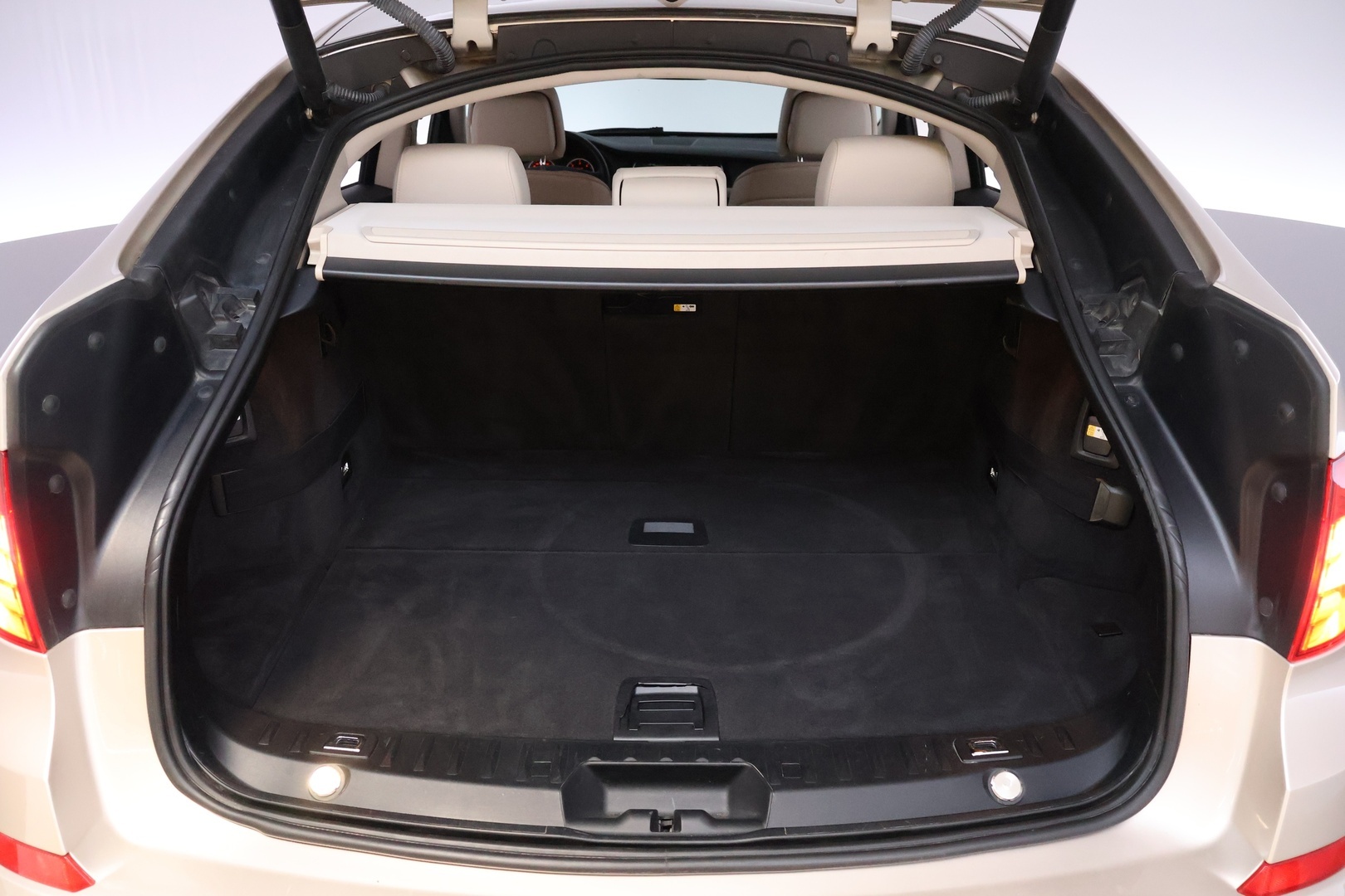 BMW 530 GRAN TURISMO 2013