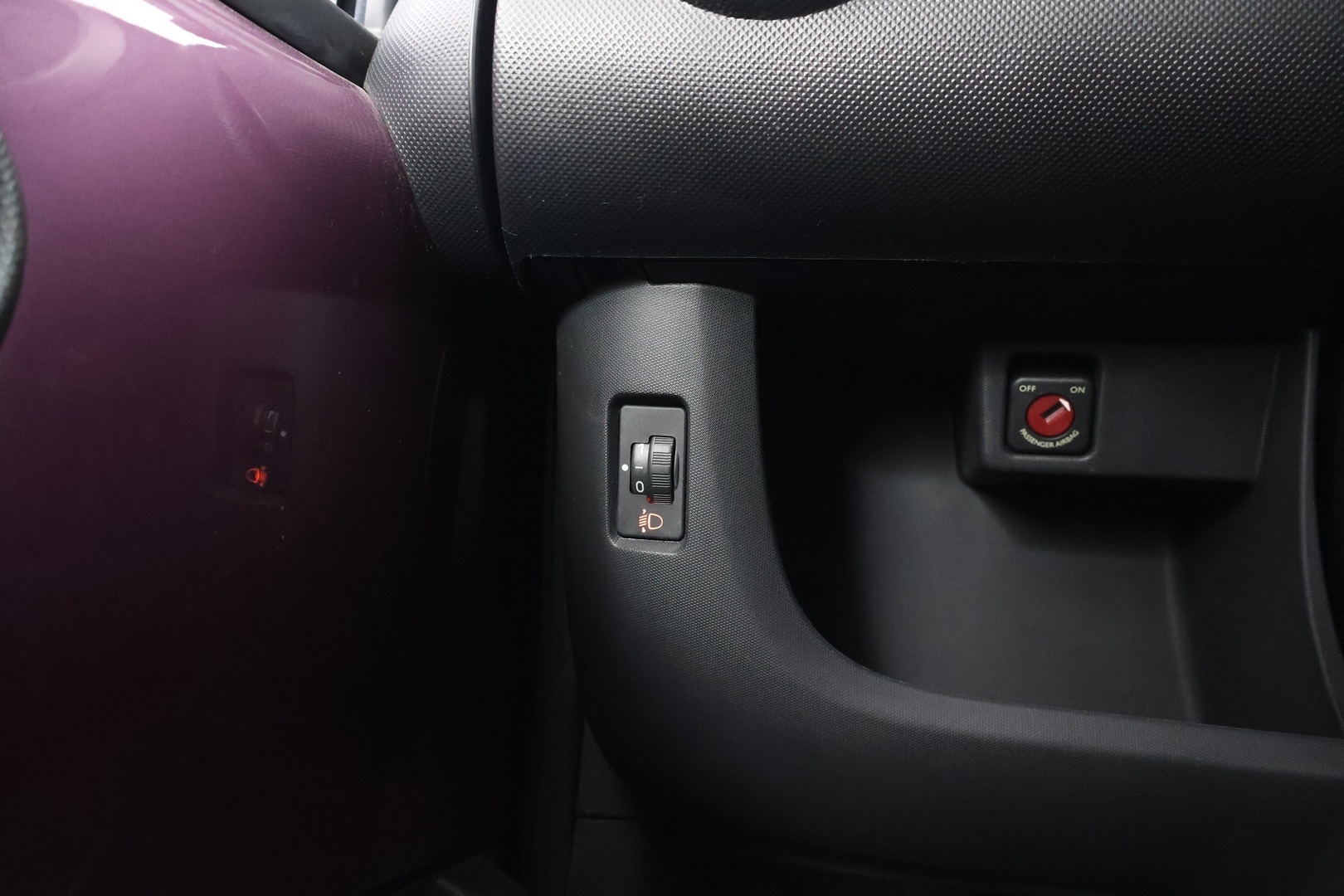 PEUGEOT 107 2013