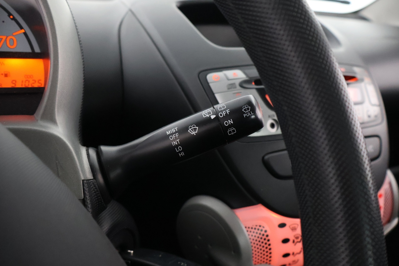 PEUGEOT 107 2013