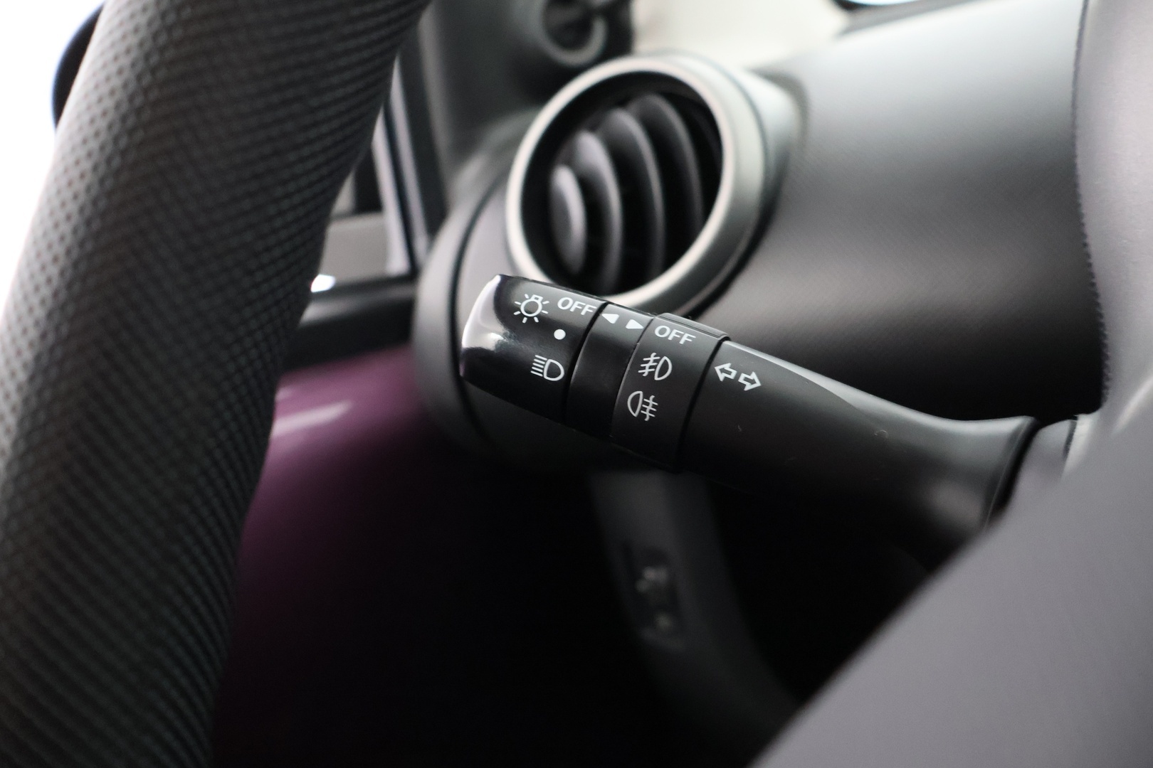 PEUGEOT 107 2013