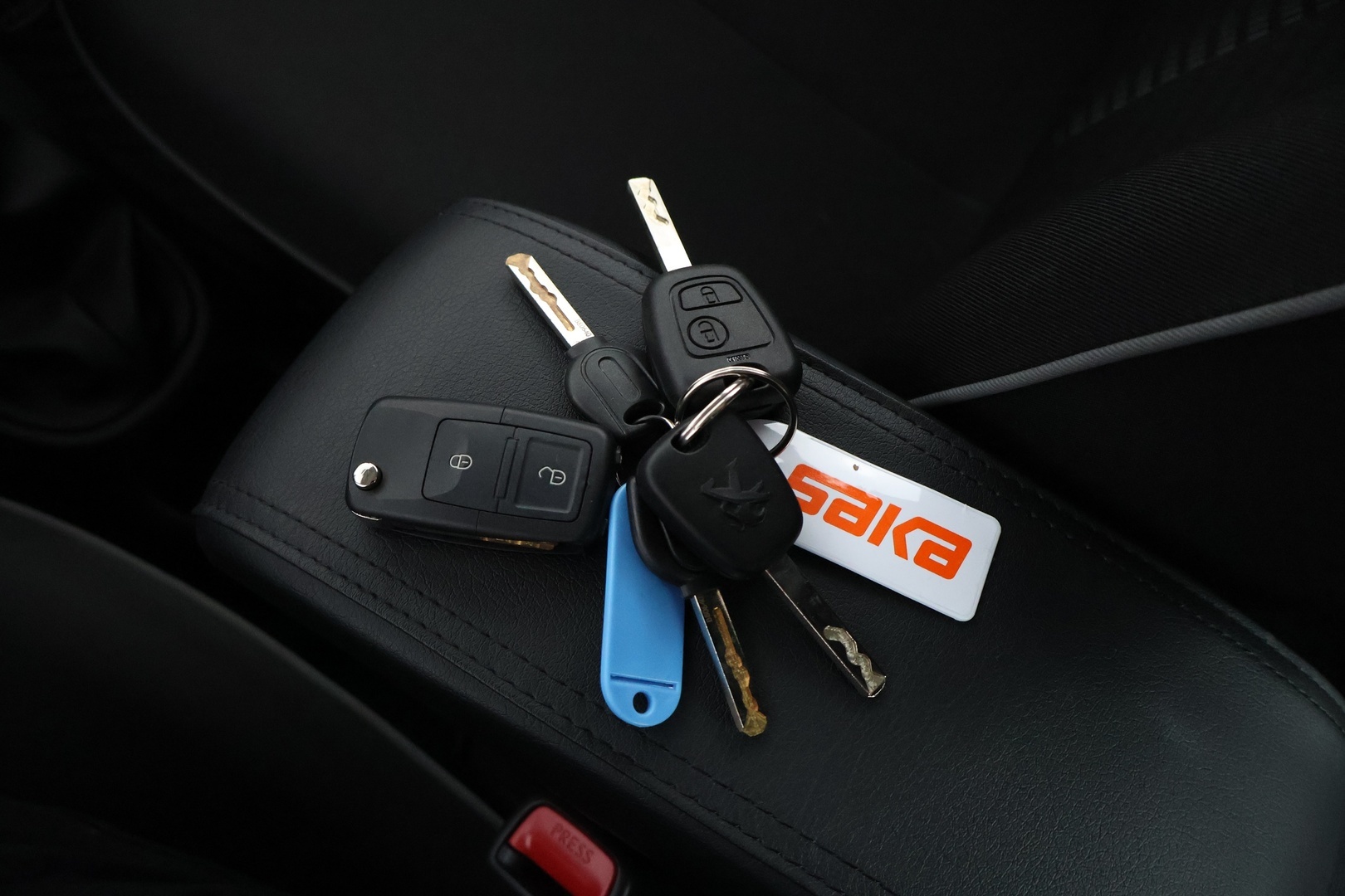 PEUGEOT 107 2013