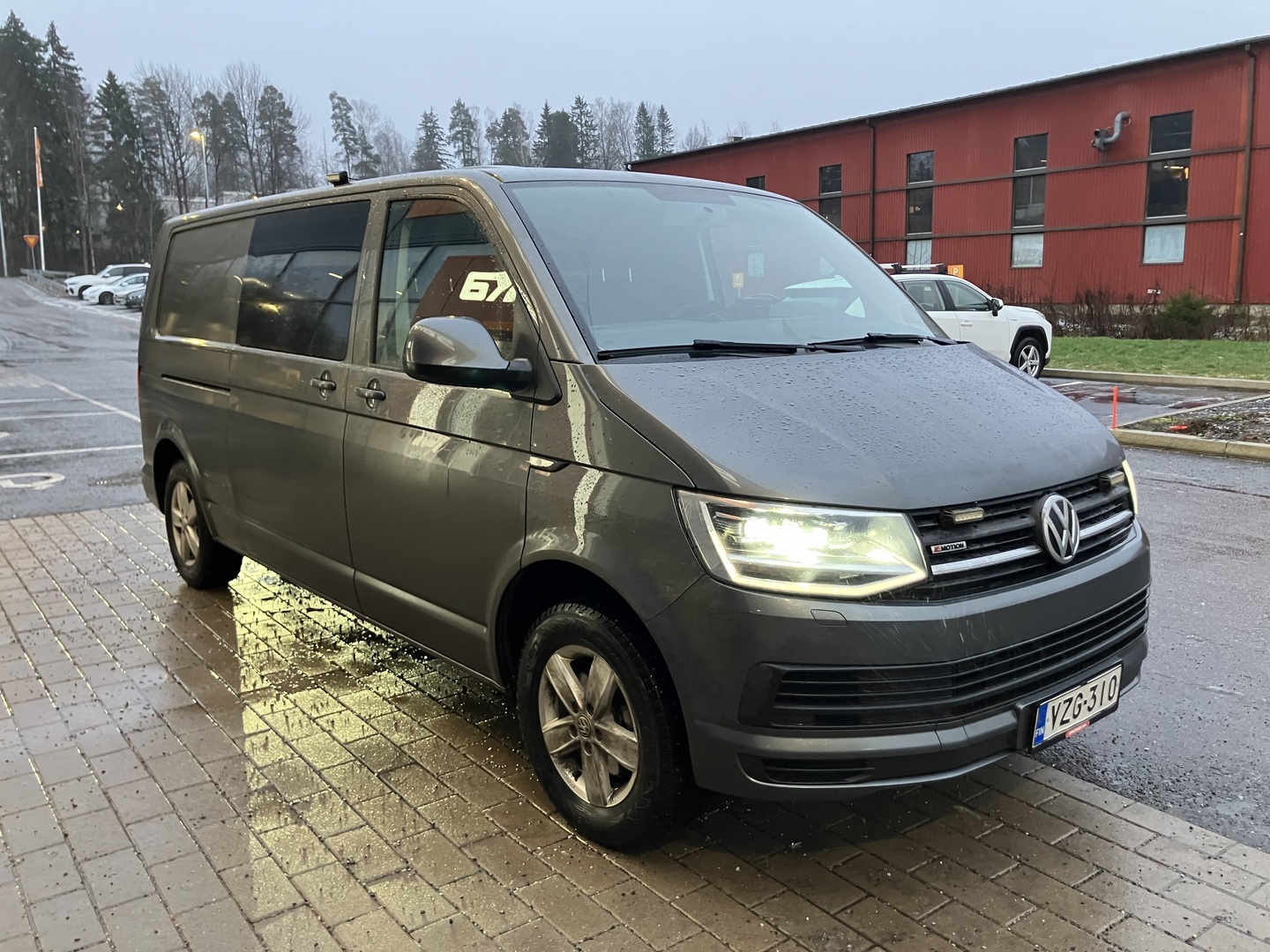 VOLKSWAGEN Transporter 2017