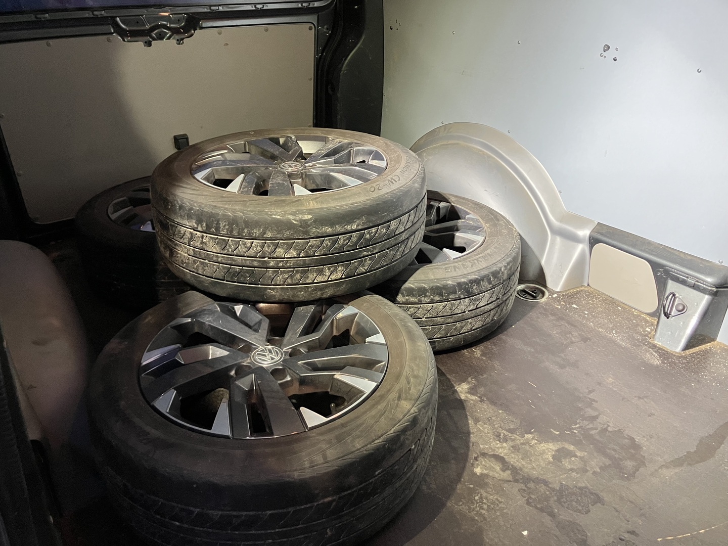 VOLKSWAGEN Transporter 2017